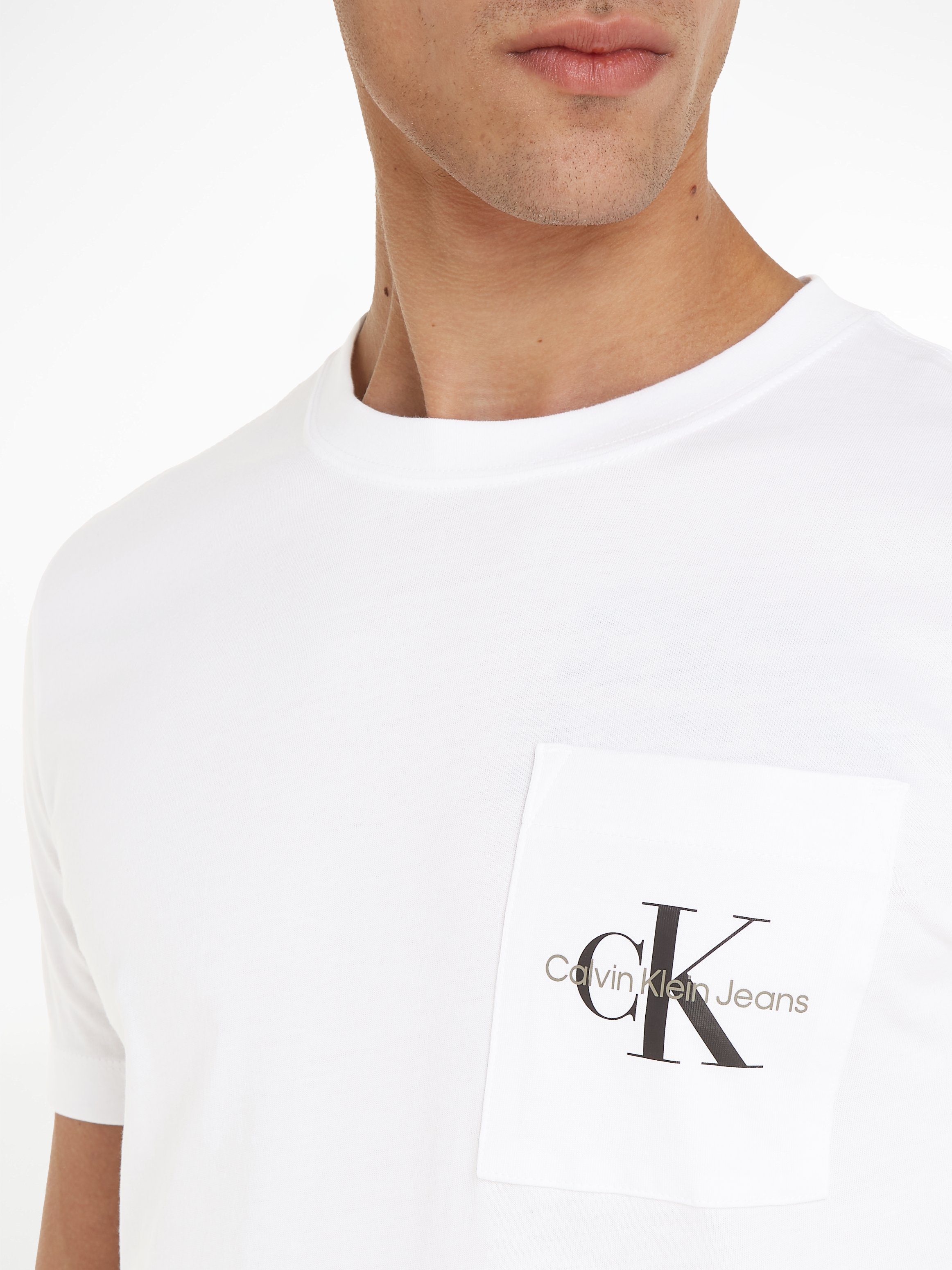 Calvin Klein T-shirt CORE MONOGRAM POCKET SLIM TEE