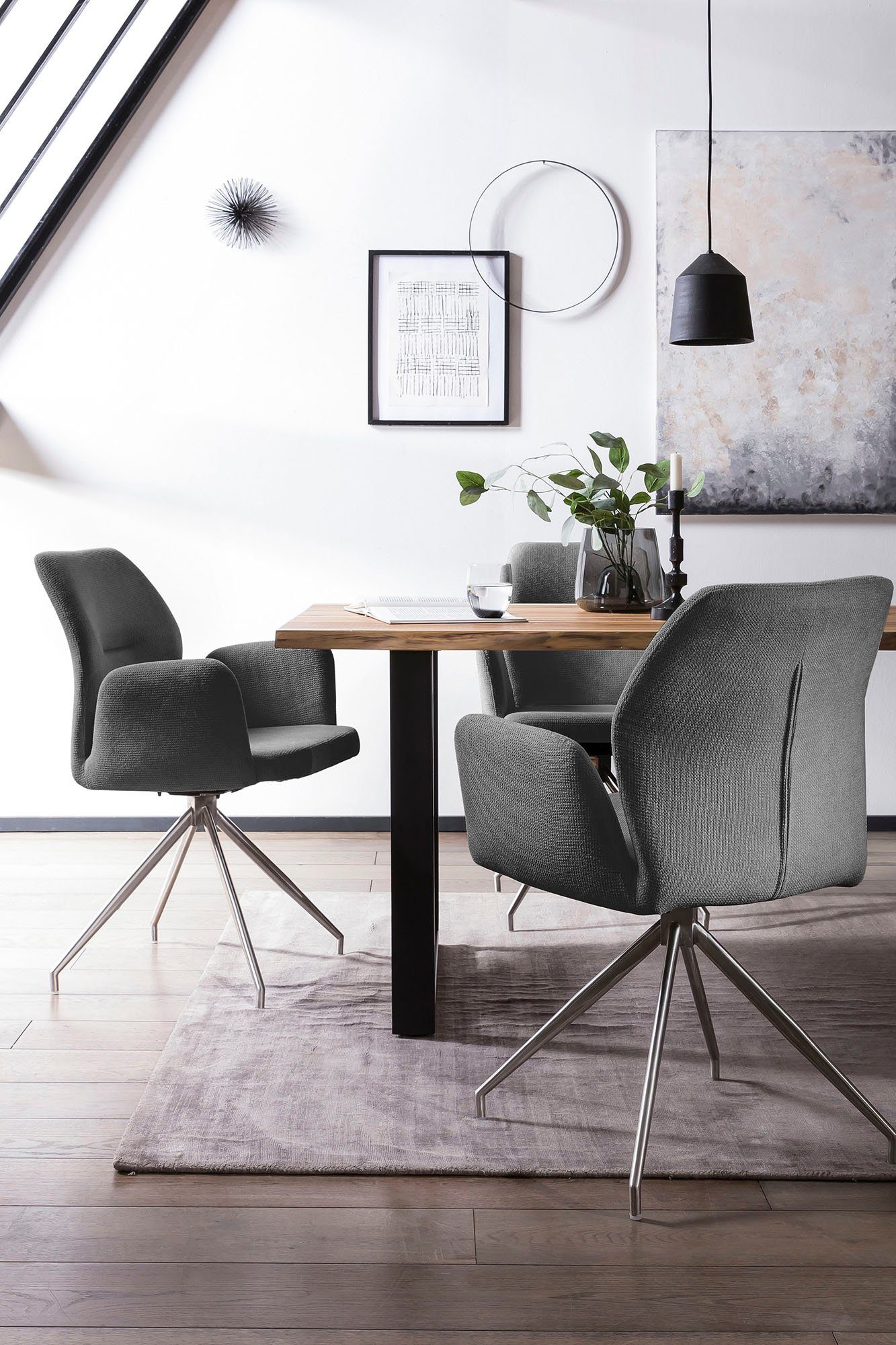 SalesFever Eetkamerstoel Taormina armstoel, frame roestvrij staal zilver Eetkamerstoel, 180° draaifunctie, frame van roestvrij staal (1 stuk)