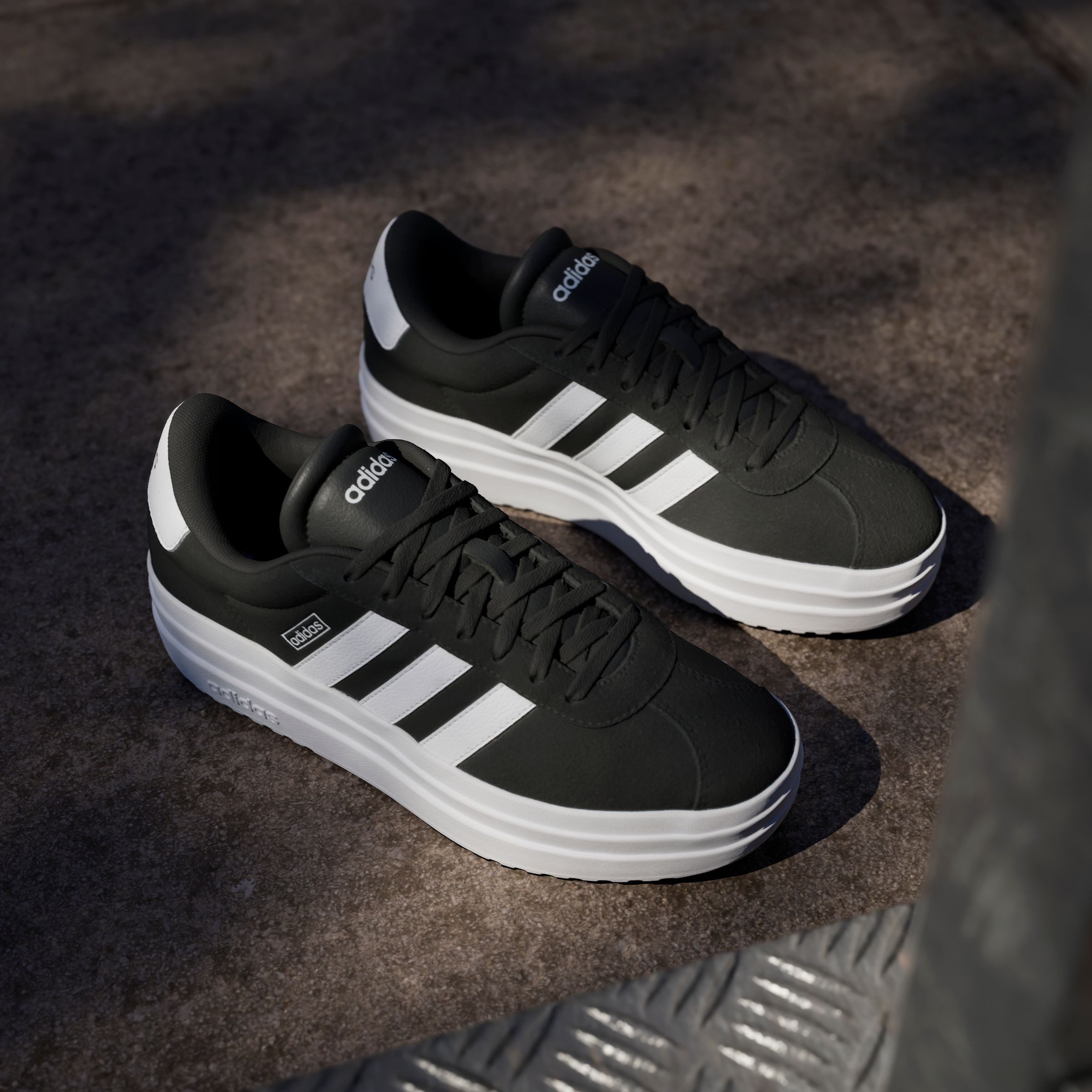 adidas Sportswear Sneakers VL COURT BOLD Design in de voetsporen van de adidas Gazelle Bold