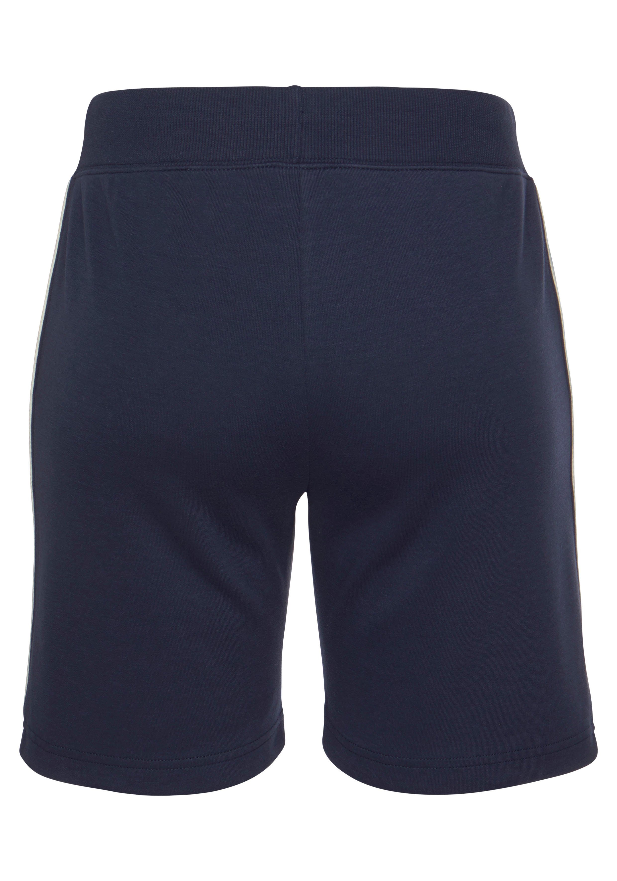 KangaROOS Bermuda met smalle piping opzij