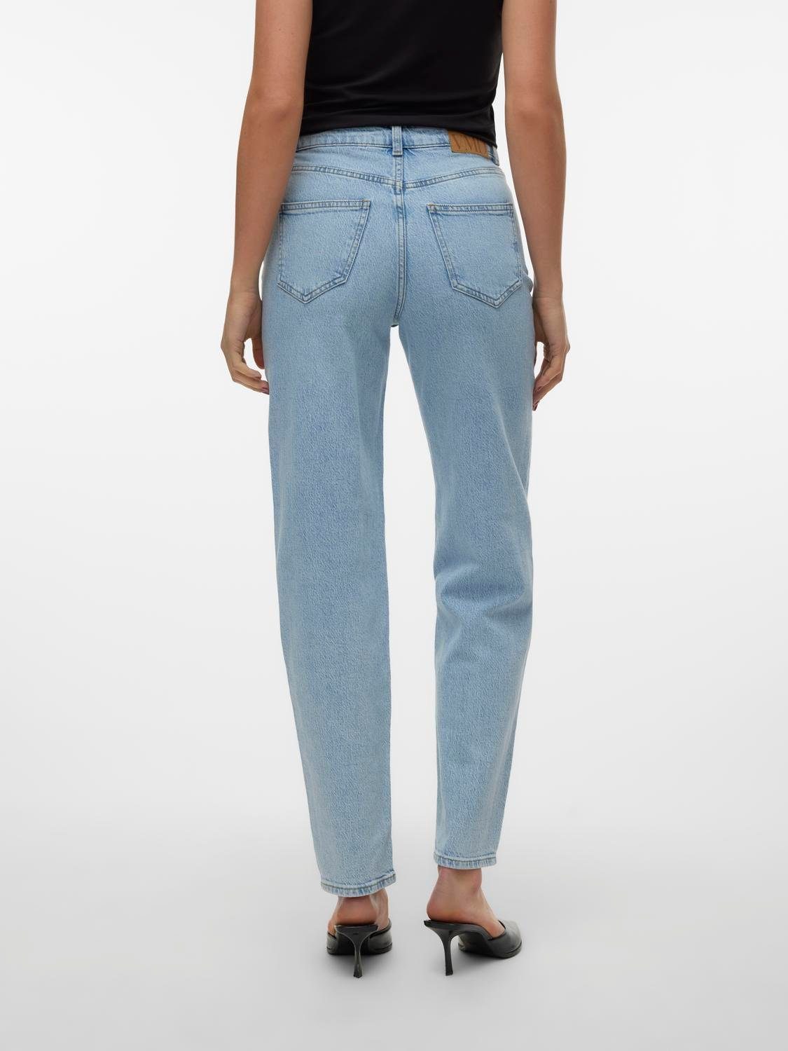Vero Moda High-waist jeans VMTESSA HR MOM JEANS RA389 GA NOOS