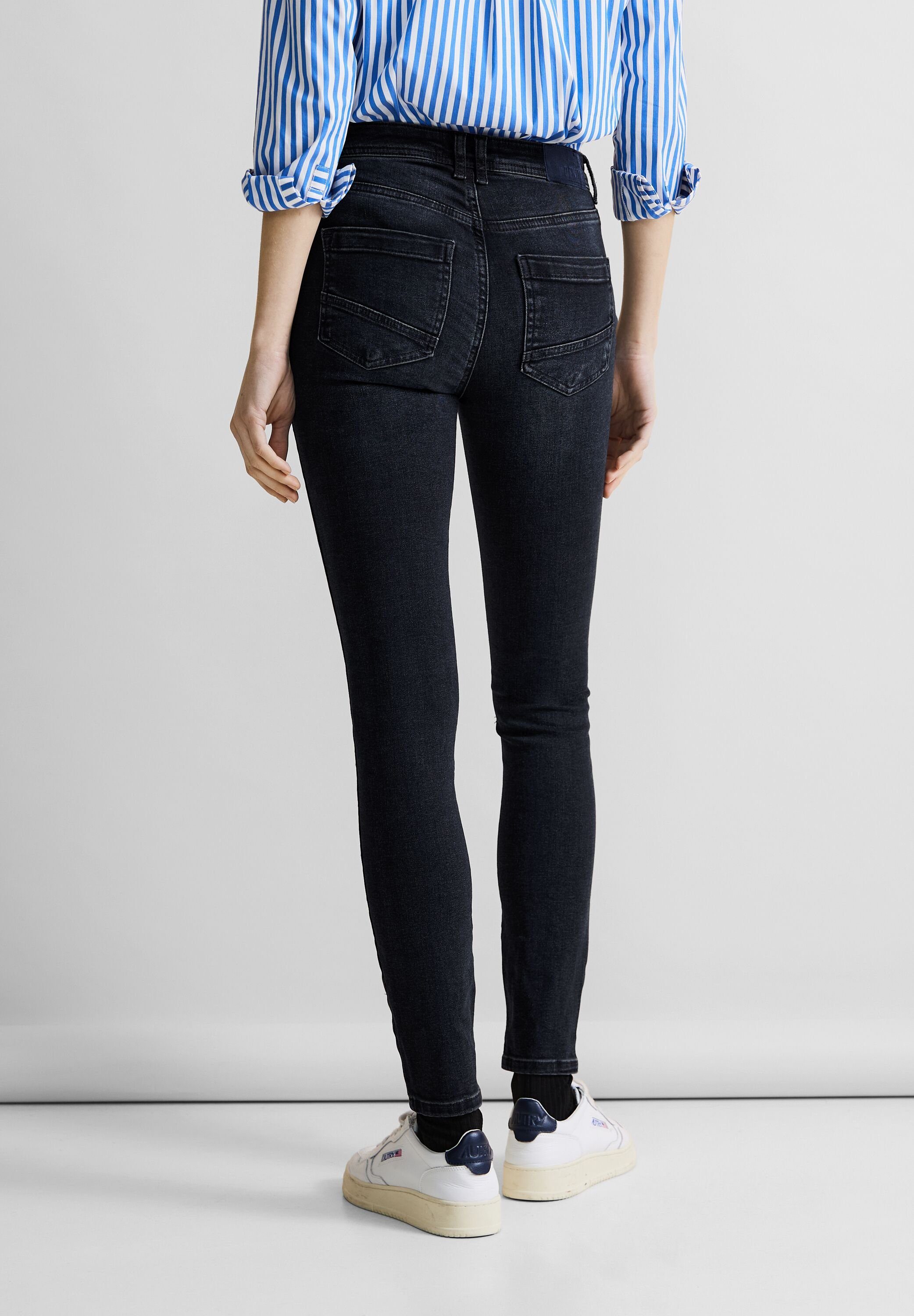 STREET ONE Slim fit jeans in donkere wassing