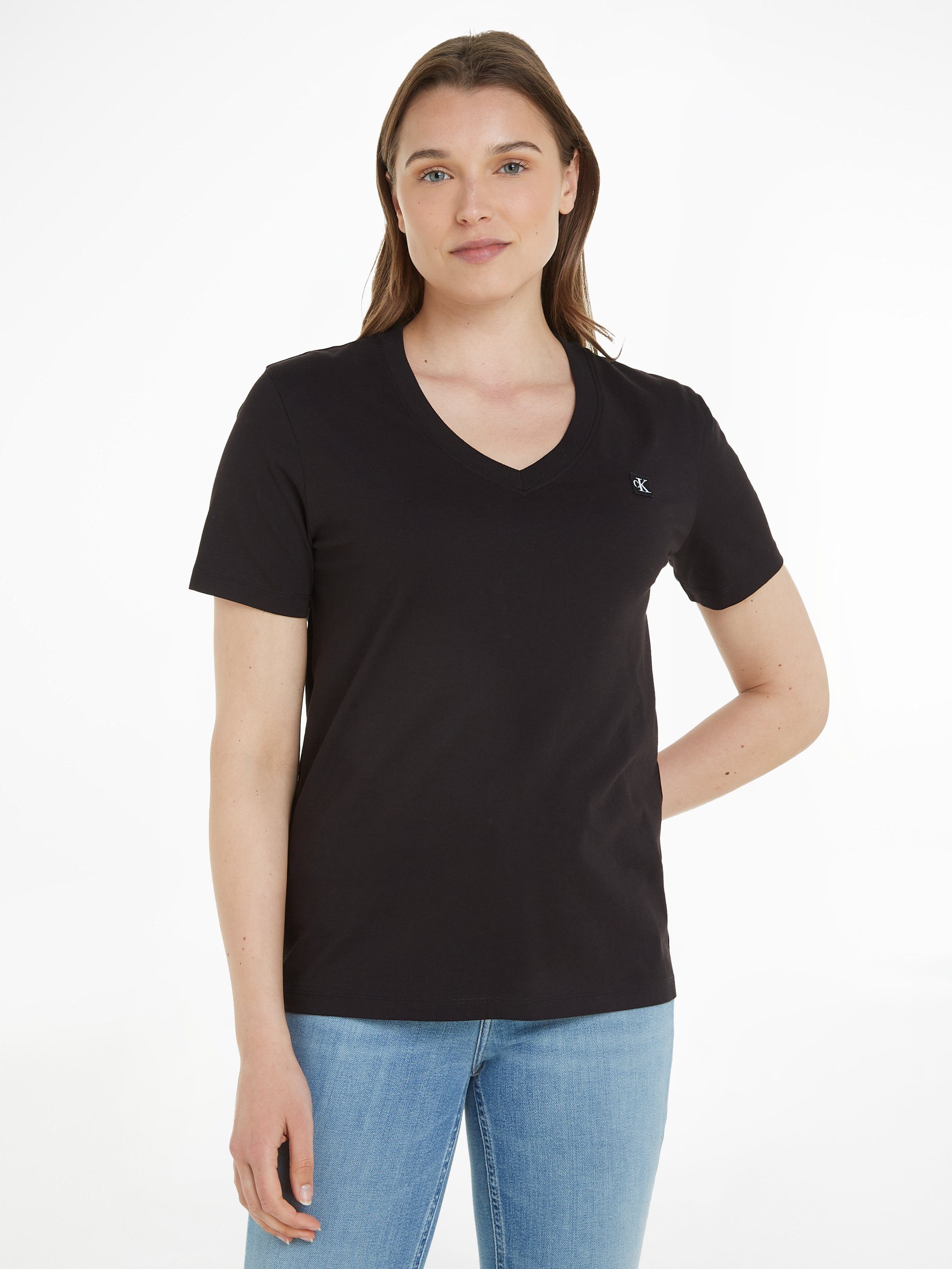 Calvin Klein T-shirt CK EMBRO BADGE V-NECK TEE dames t-shirts maat XS (34) zwart