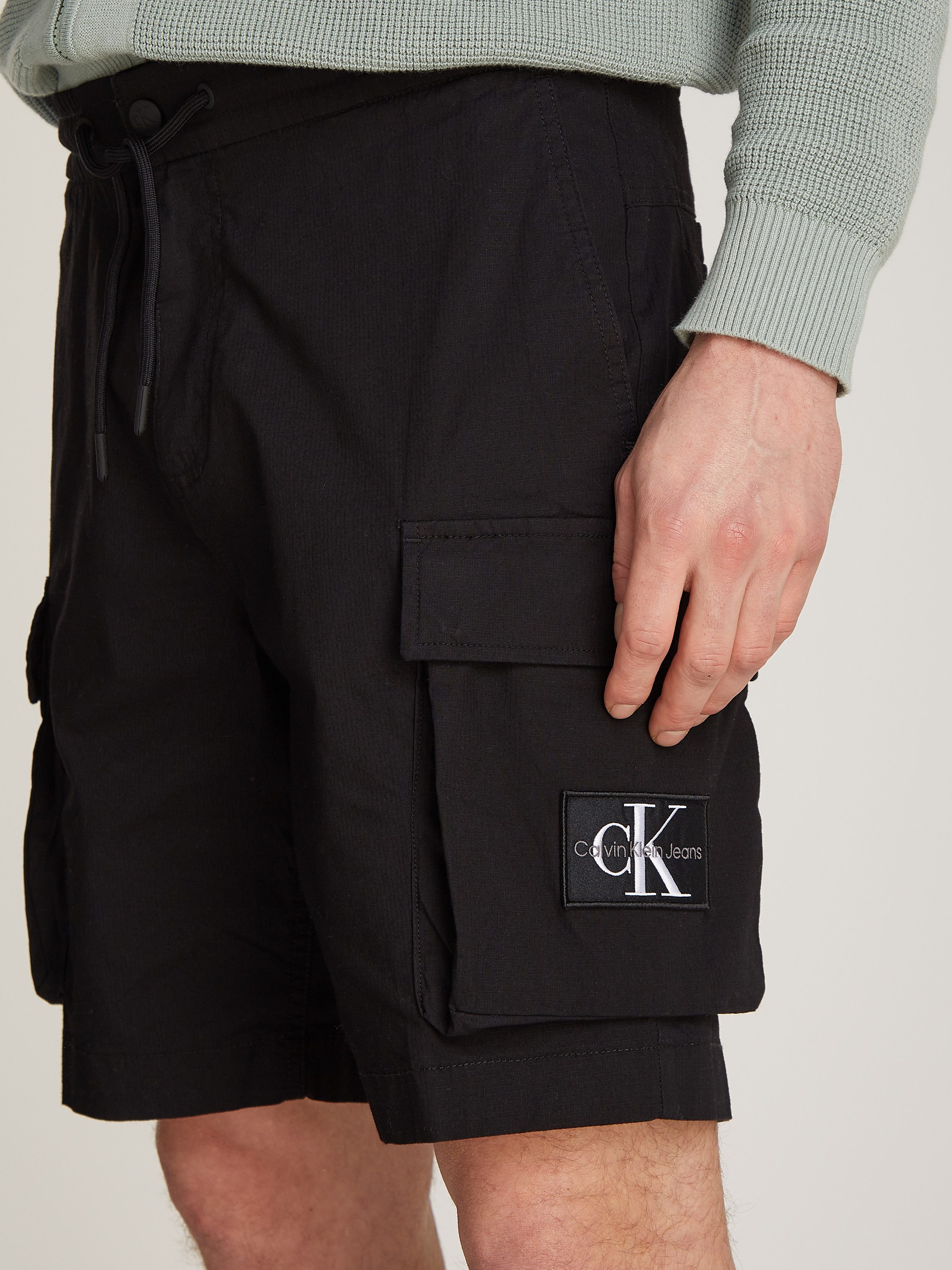 Calvin Klein Cargoshort CARGO SHORT met logopatch