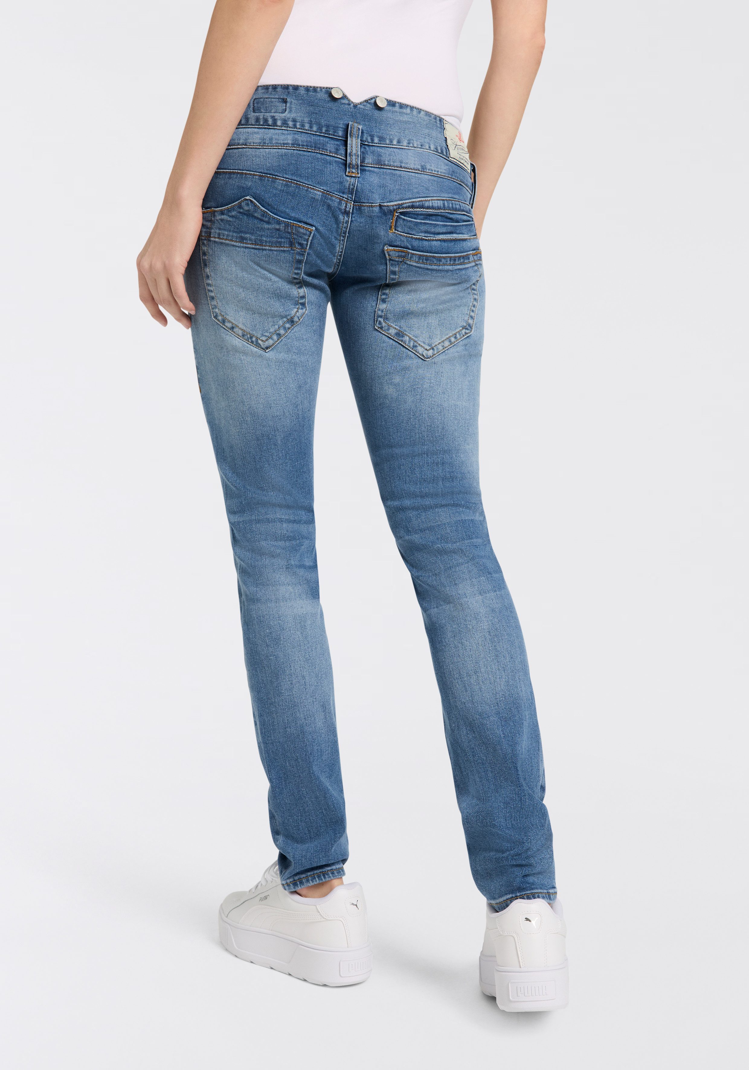 Herrlicher Slim fit jeans PITCH SLIM ORGANIC DENIM met asymmetrische zakken achter