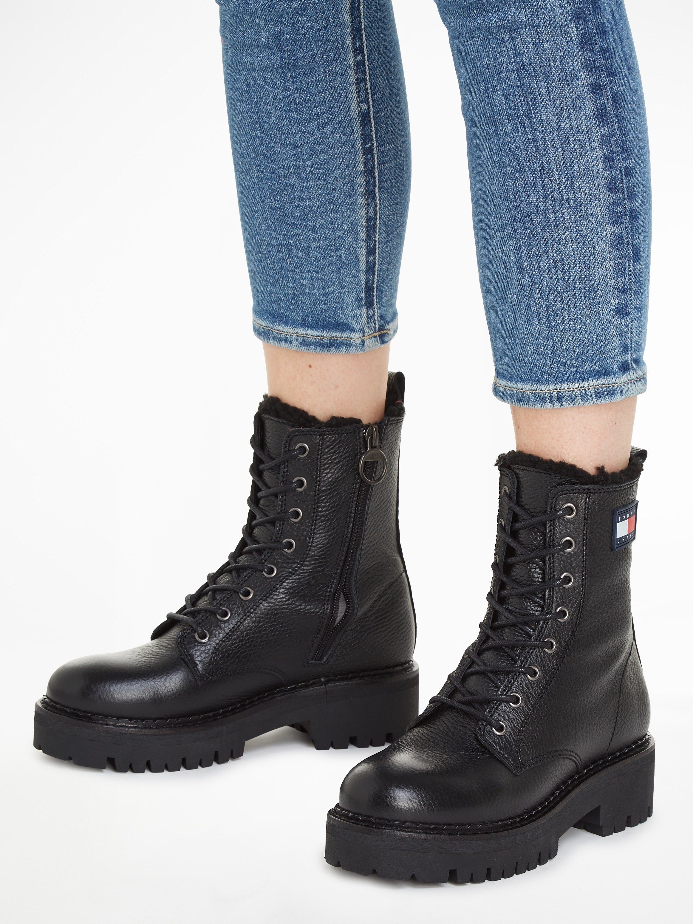 TOMMY JEANS Winterlaarsjes TJW URBAN BOOT TUMBLED LTR WL , blokhak, plateau, veterschoenen met zijlogo vlag