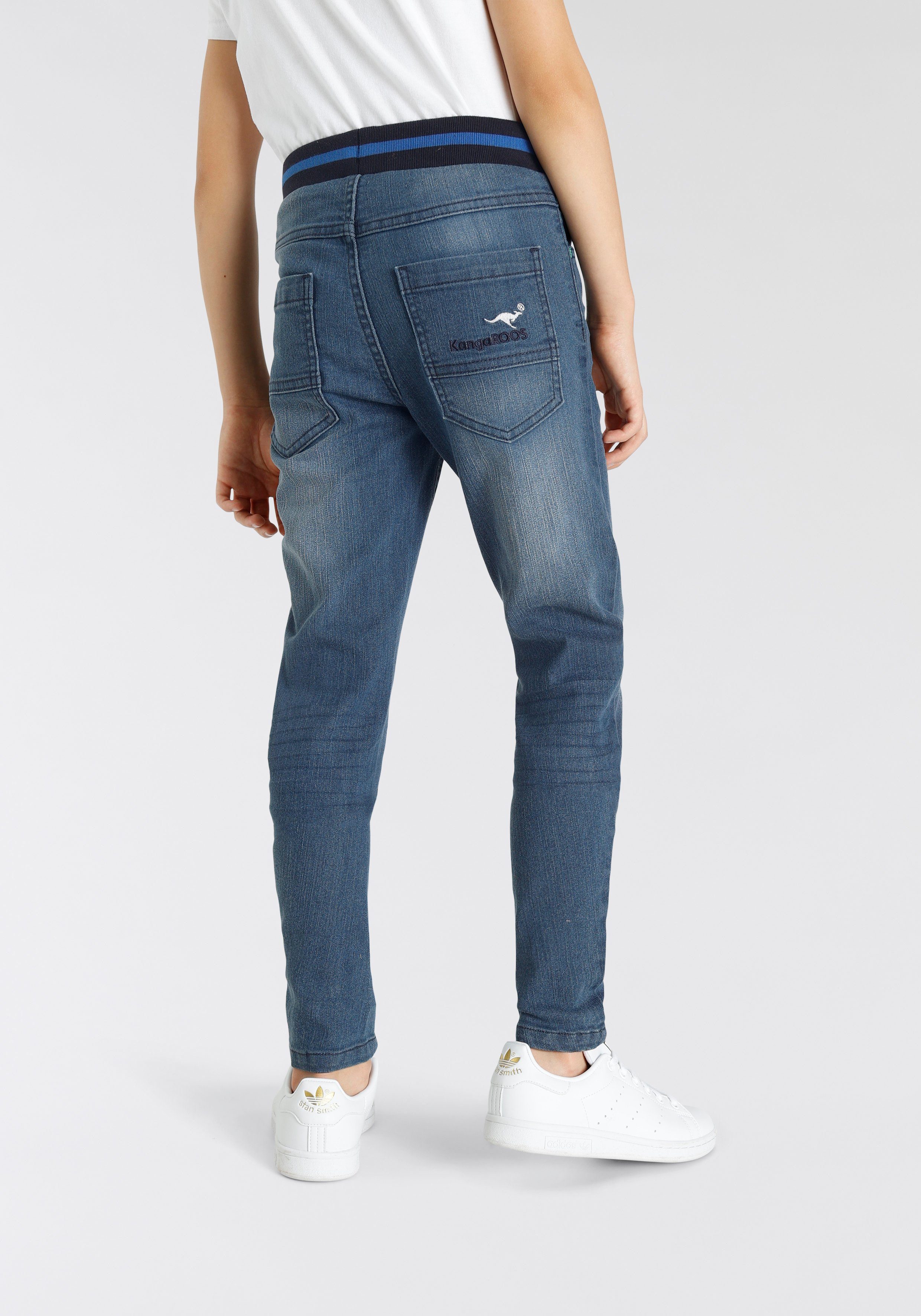 KangaROOS Comfortjeans Stretch jeans with slim leg for boys smalle broekpasvorm, used-wassing, comfortabele taille