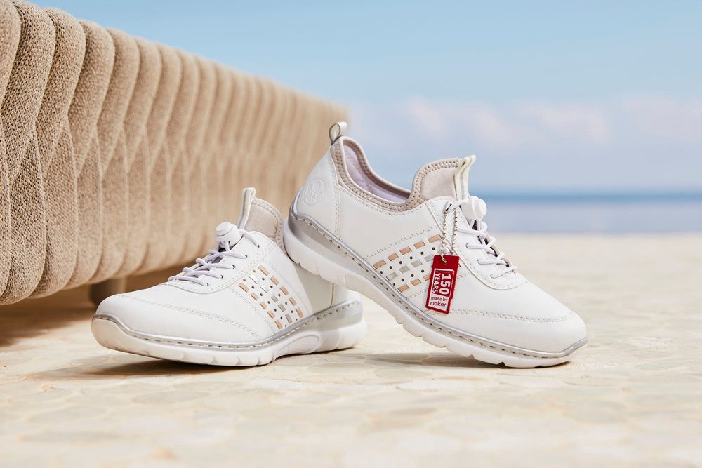 Rieker Slip-on sneakers Slipper, instapschoen, vrijetijdsschoen 150 jaar RIEKER jubileumartikel