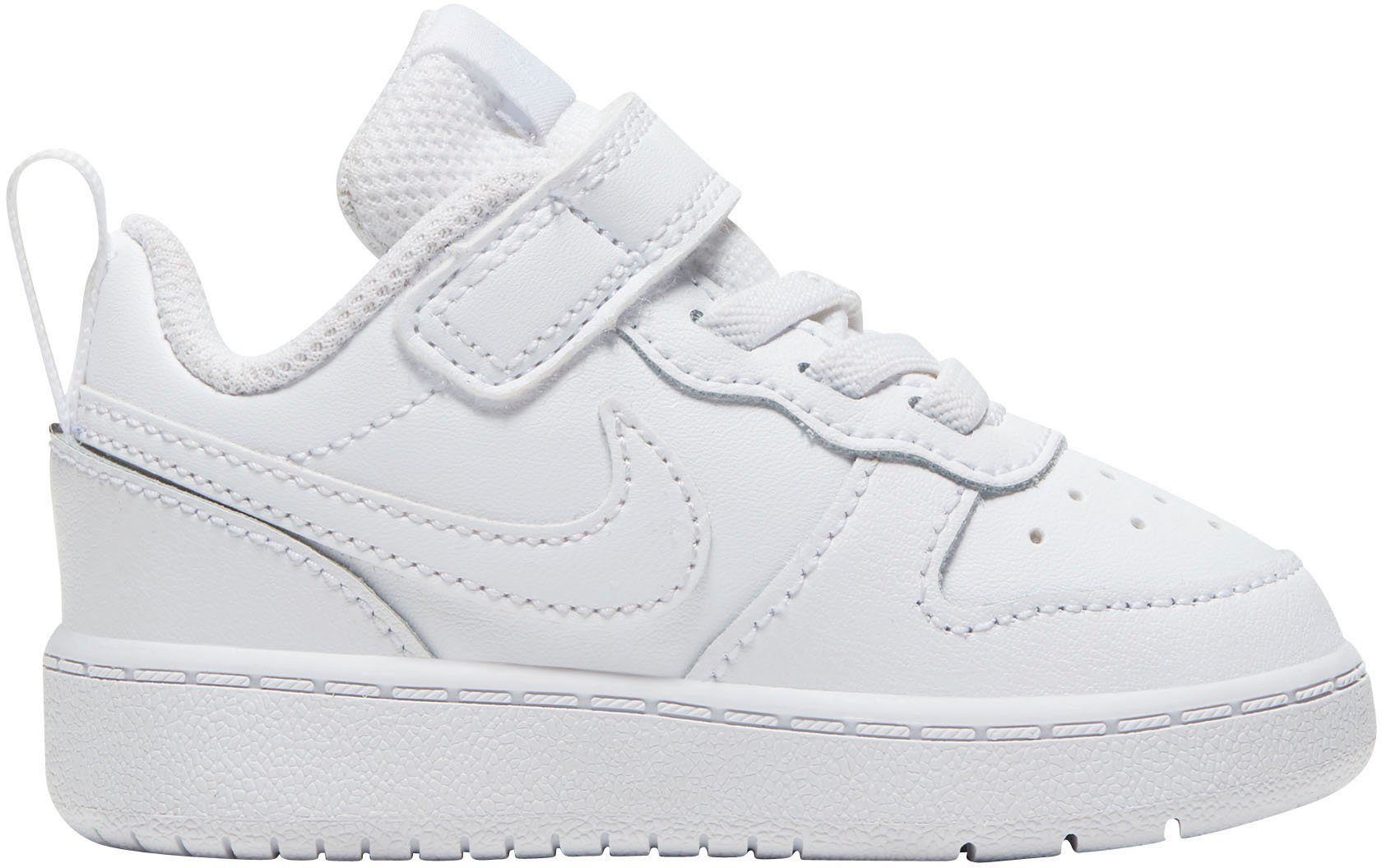 buying sneakers on snkrs app