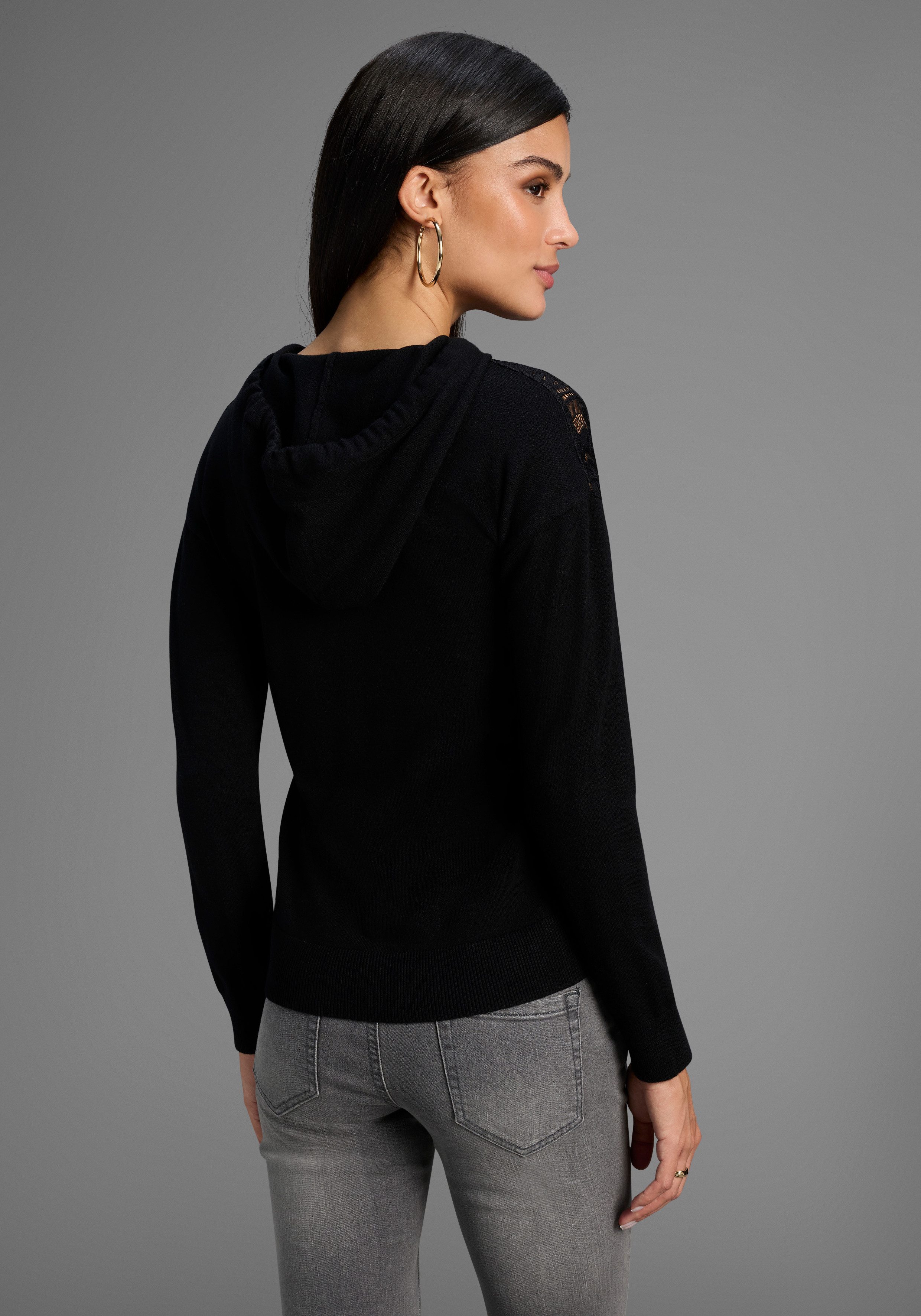 Laura Scott Capuchontrui met kant - nieuwe collectie