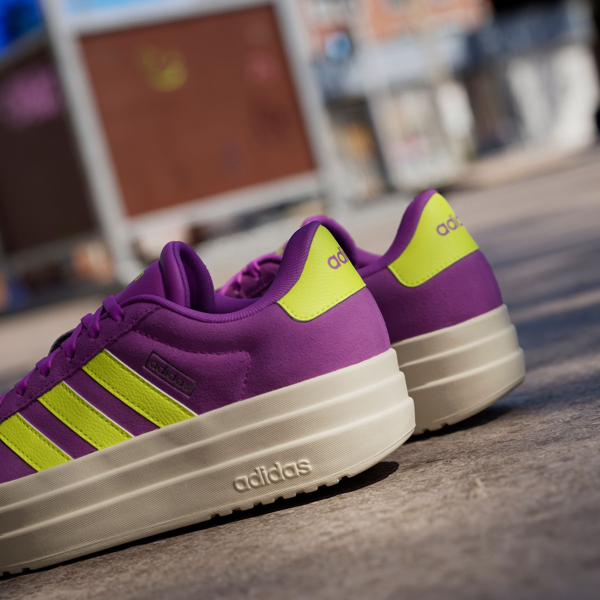 adidas Sportswear Sneakers VL COURT BOLD Design in de voetsporen van de adidas Gazelle Bold