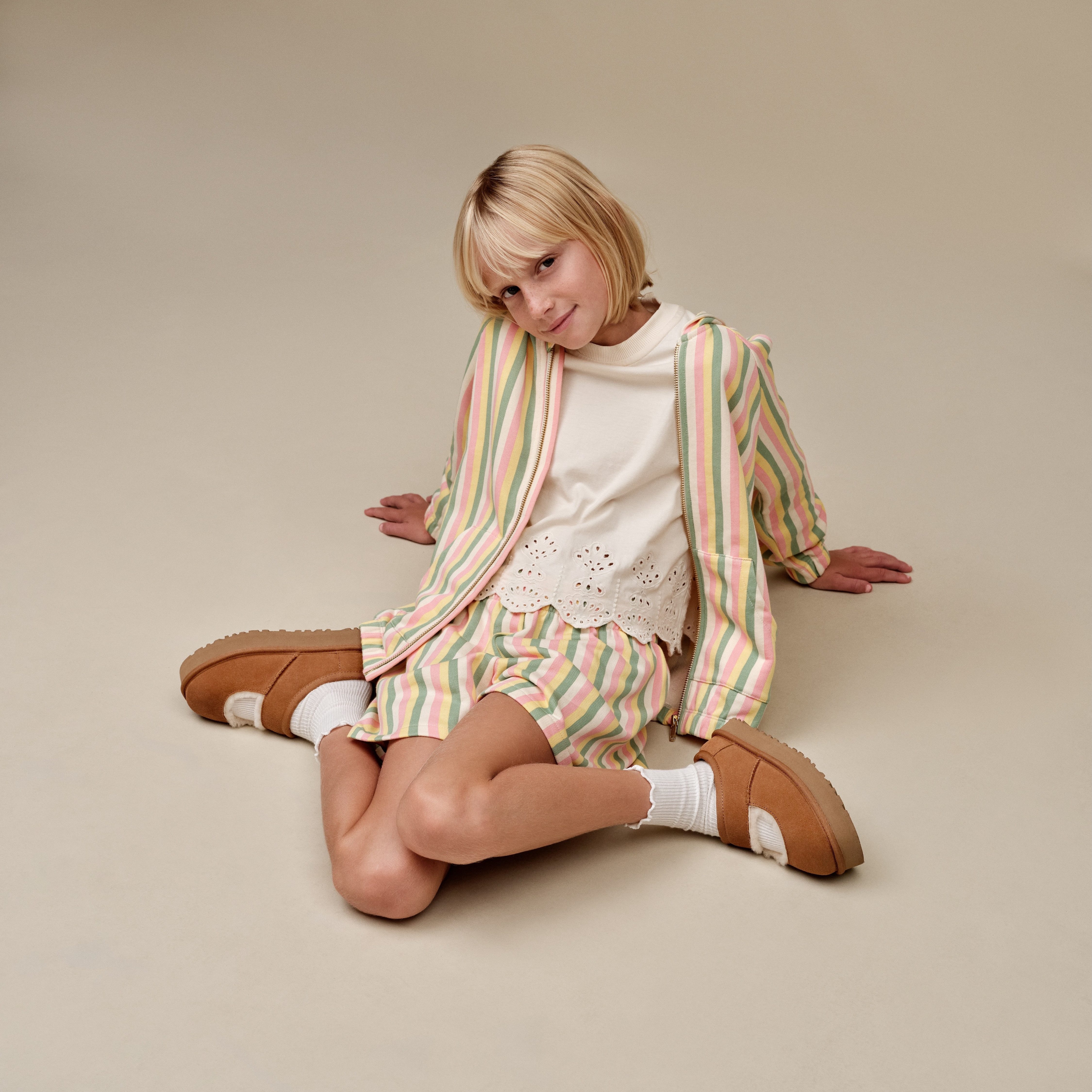 UGG Clogs KID´S BEA MARY JANE , plateauschoen, slippers, instapsandaal