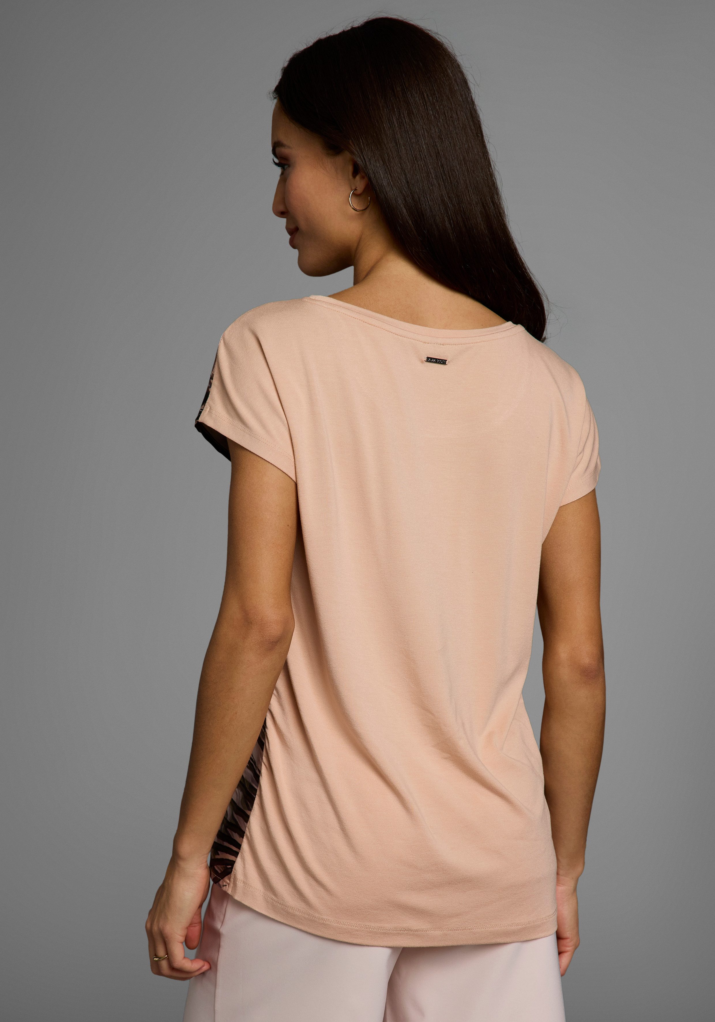 Laura Scott Shirtblouse in modieuze materialenmix