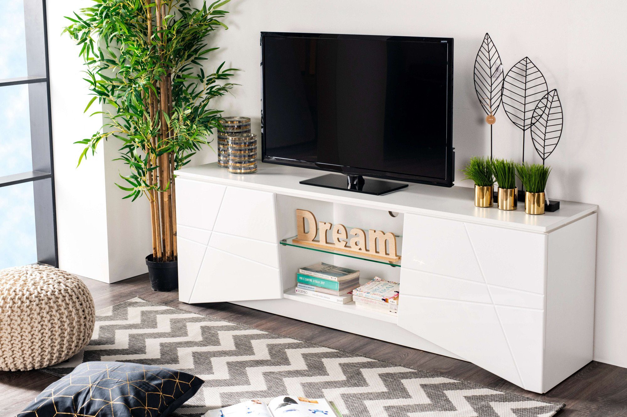 INOSIGN Tv-meubel Cadiz TV-Board TV-kast met hoogglans fronten en frezingen, glazen plank