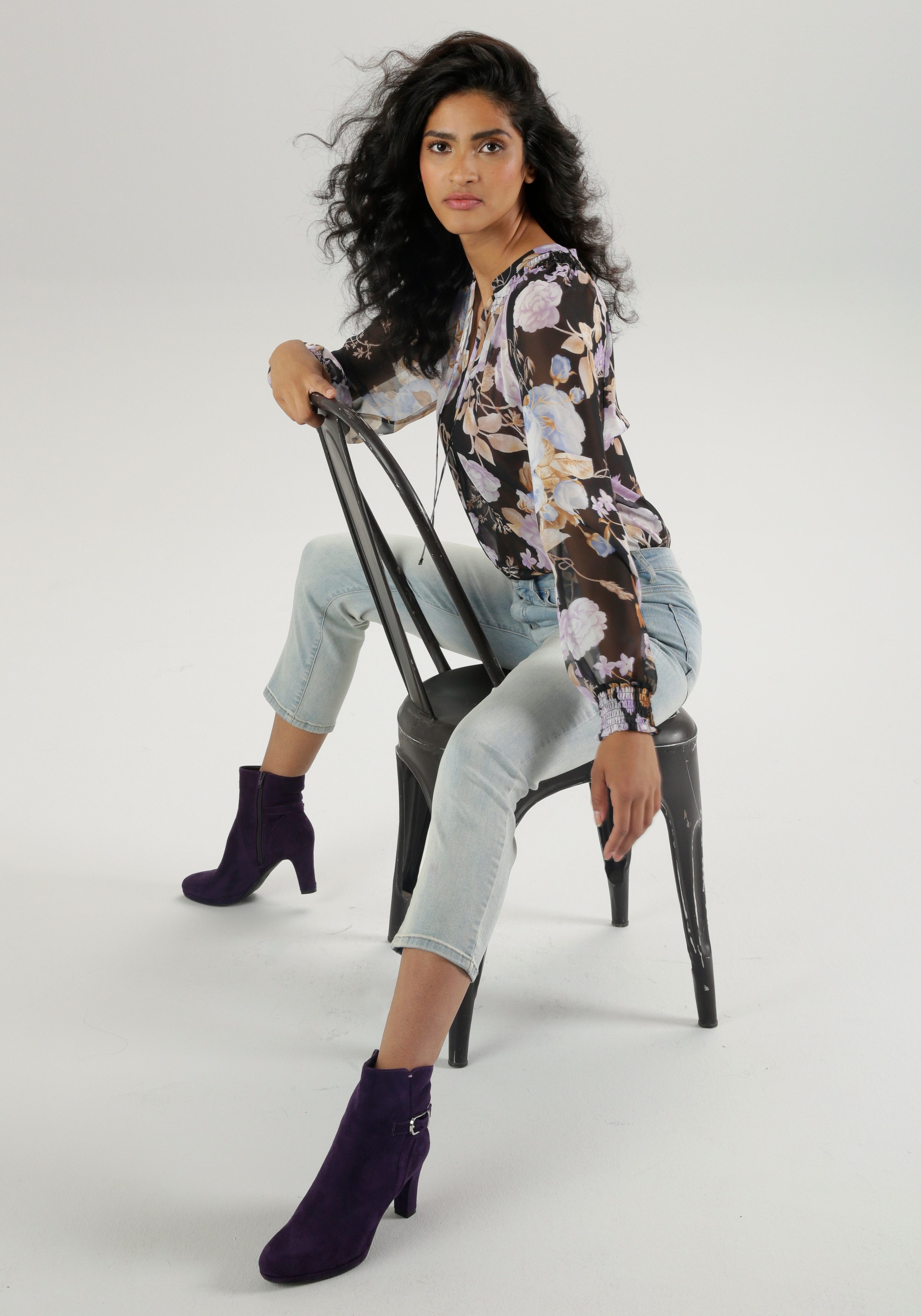Aniston SELECTED Blouse zonder sluiting met smock aan de halslijn