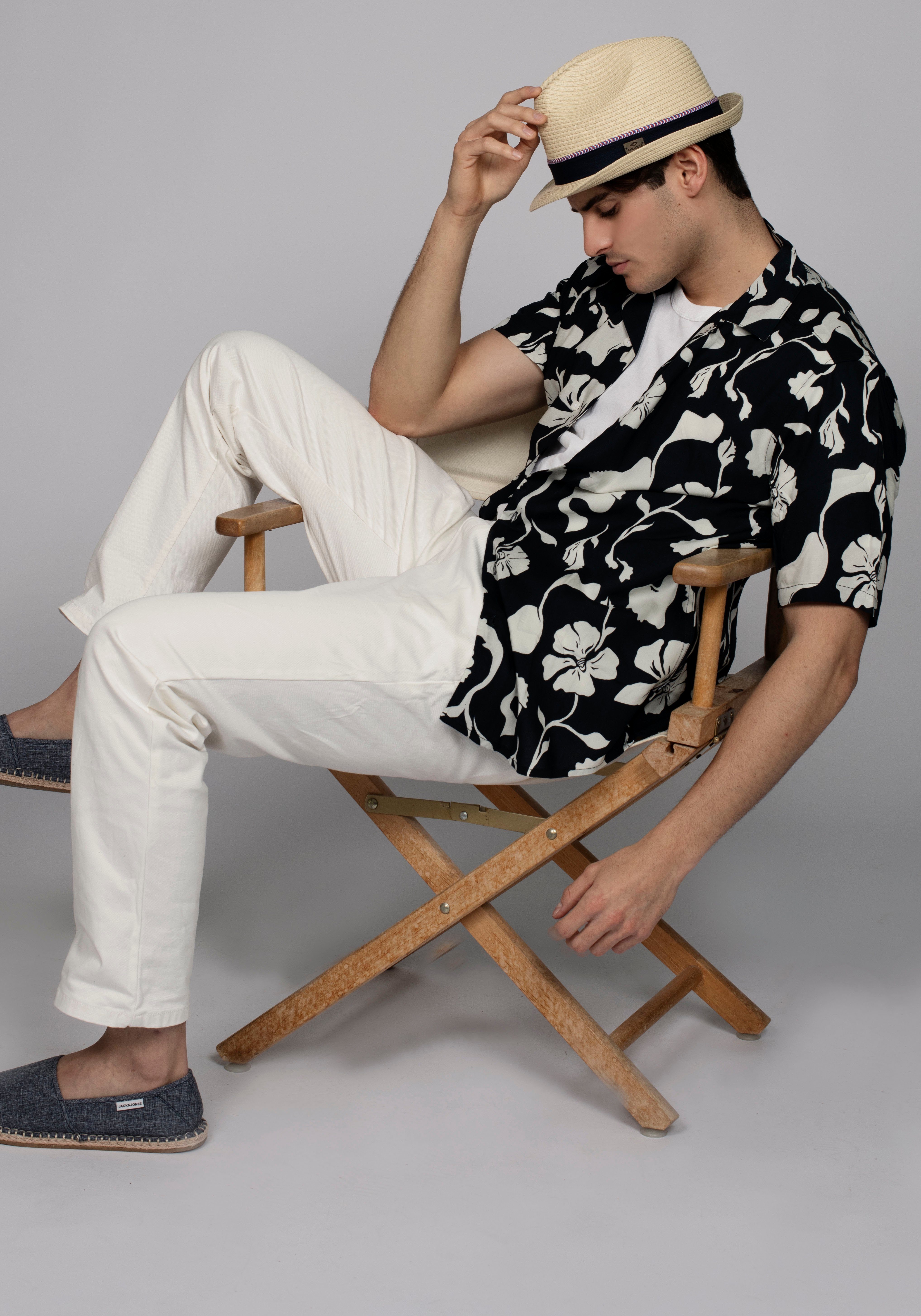 chillouts Trilby met metalen labeltje