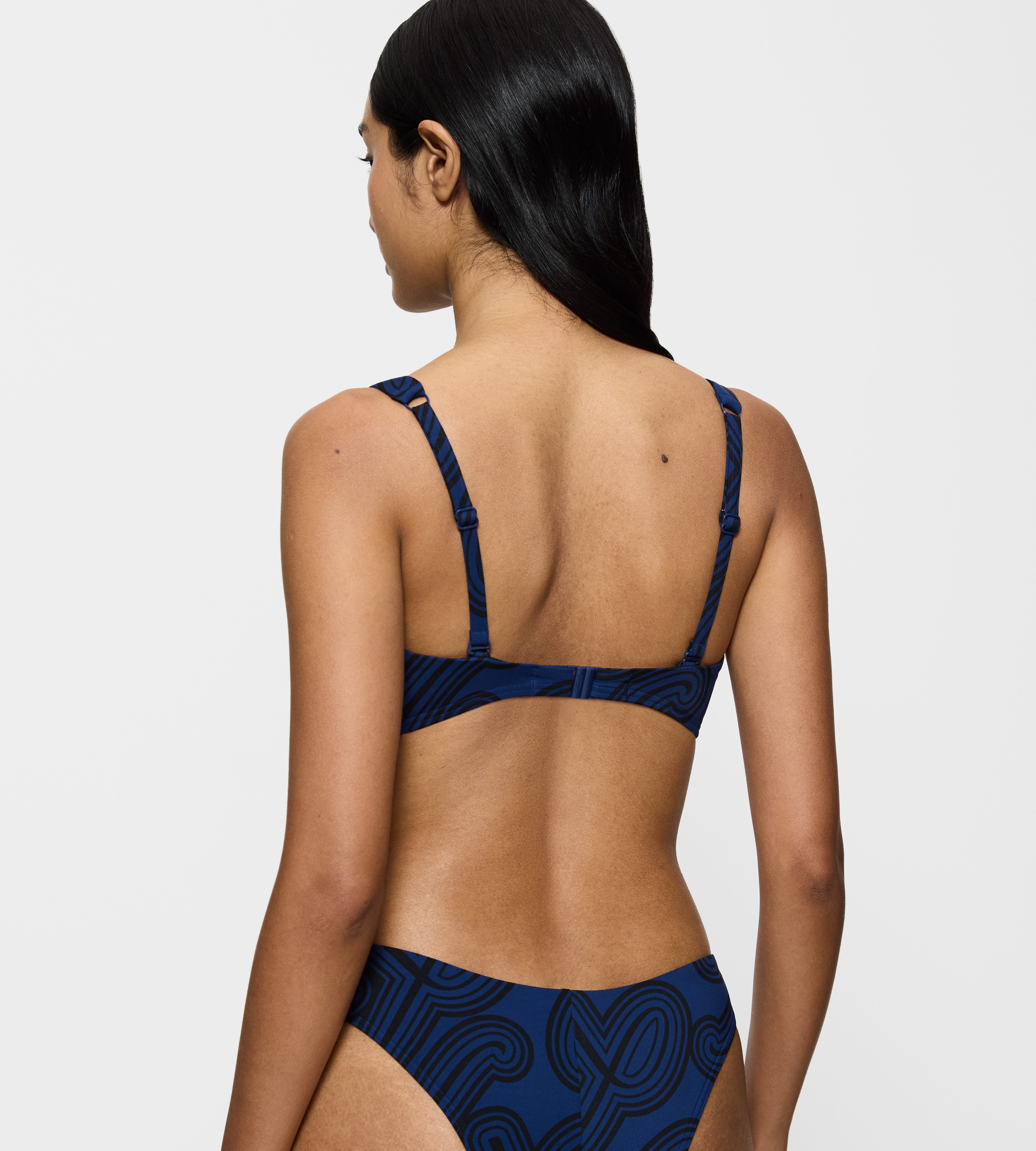 Triumph Beugelbikinitop Flex Smart Summer P Plunge pt