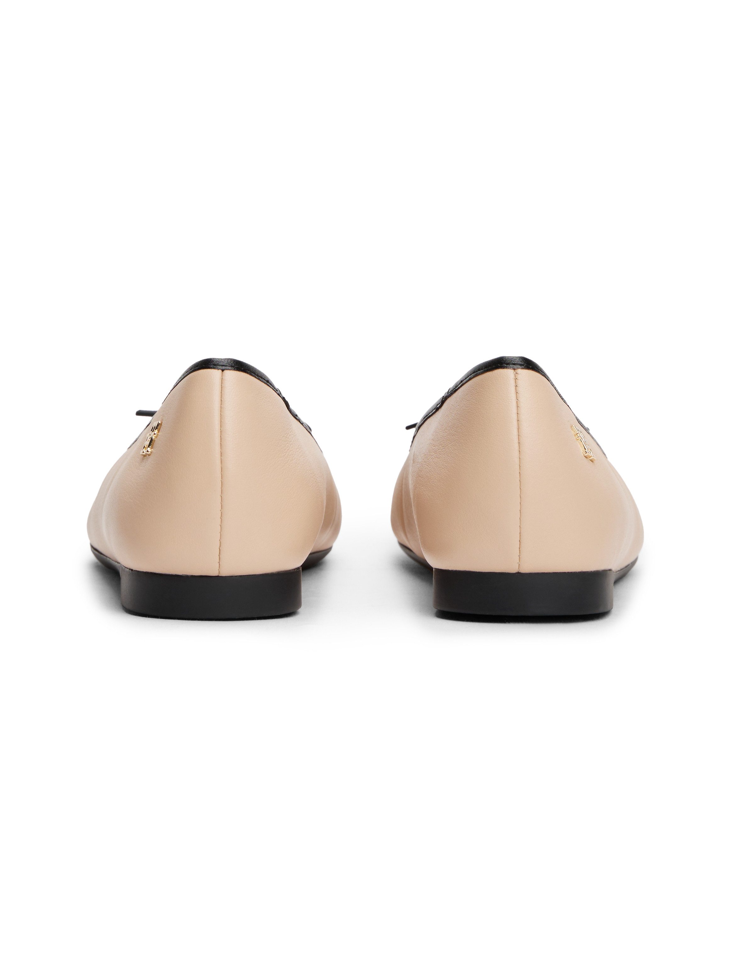 Tommy Hilfiger Ballerina's TOE CAP LEATHER BALLERINA