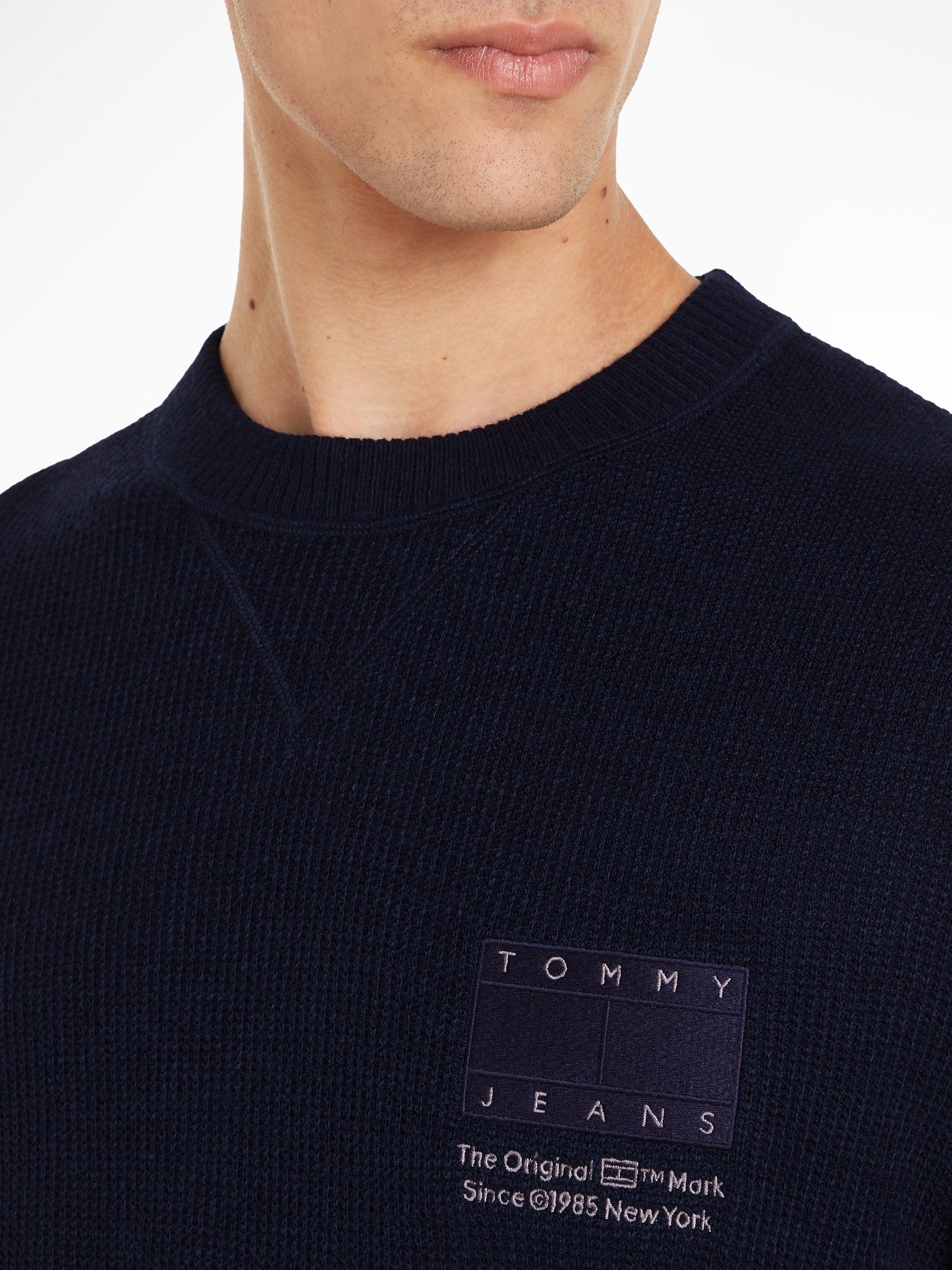 TOMMY JEANS Gebreide trui TJM REG STRCT TONAL FLAG SWEATER