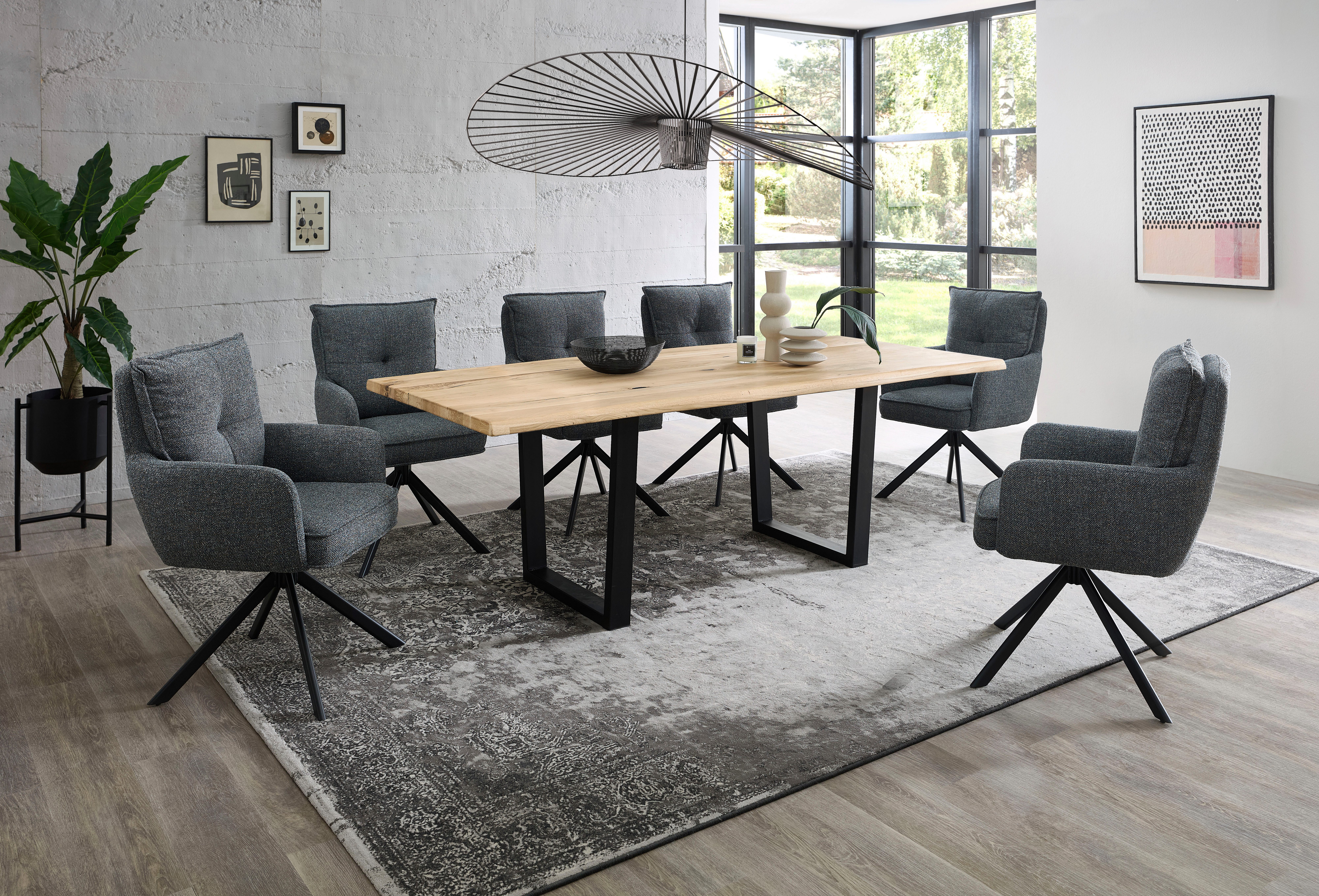 Stolkom Eettafel Benny Eik massief hout, tafel met boomrand