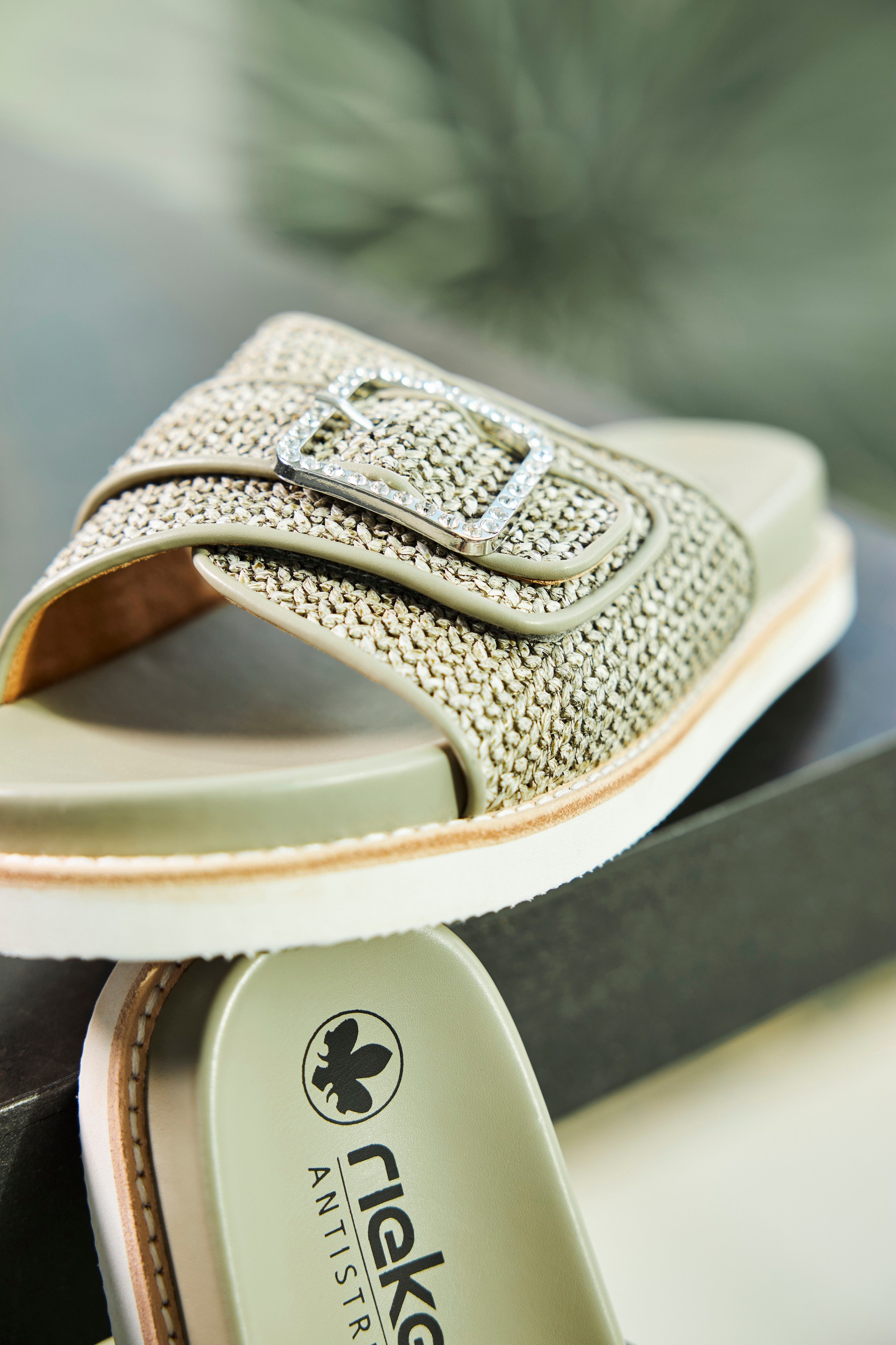 Rieker Slippers , zomer schoen, strand schoen met praktische klittenband