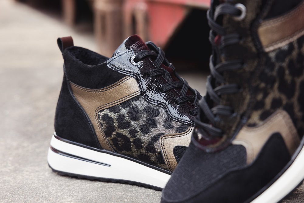 Remonte Sneakers met sleehak vrijetijdsschoen, high-top sneaker, veterschoen, binnenrits