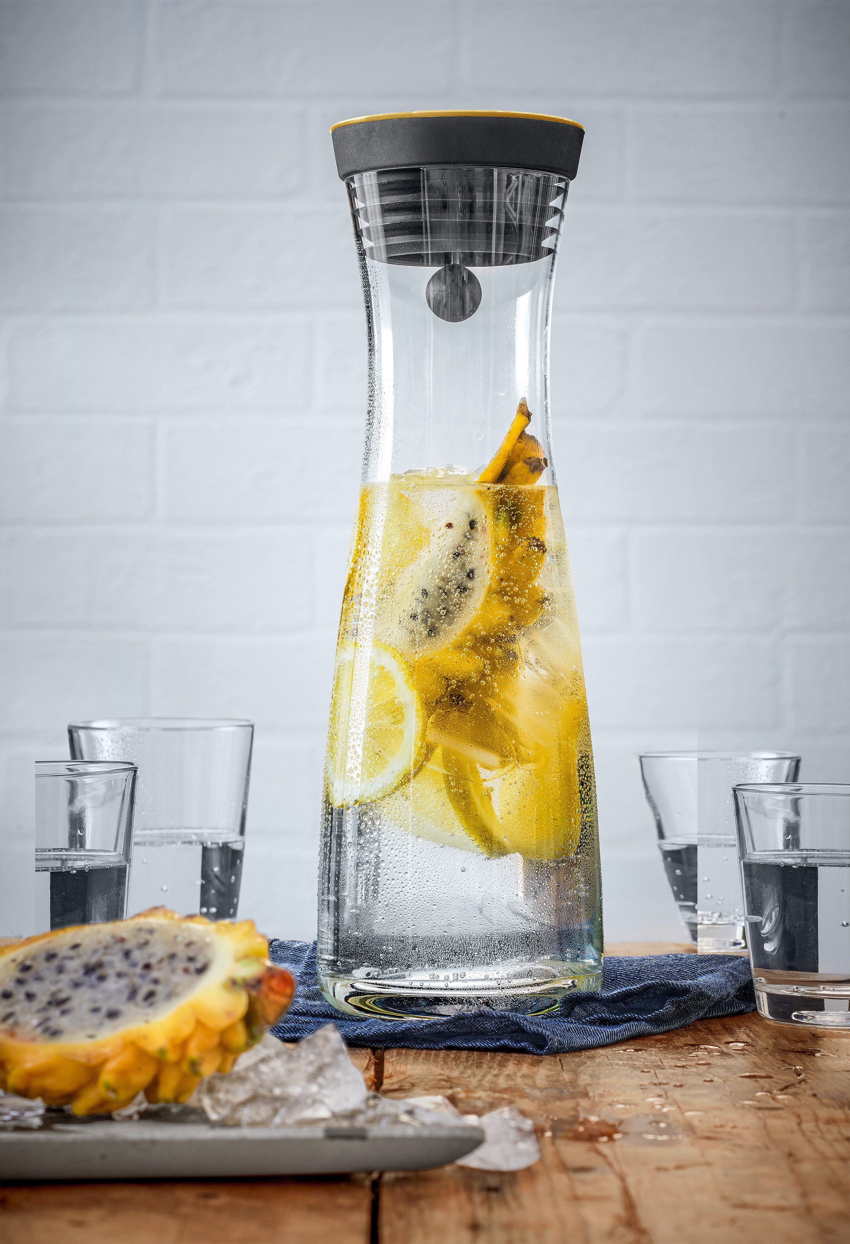 WMF Waterkaraf Basic 1 liter, glazen karaf, geïntegreerd zeefje, druppelvrij