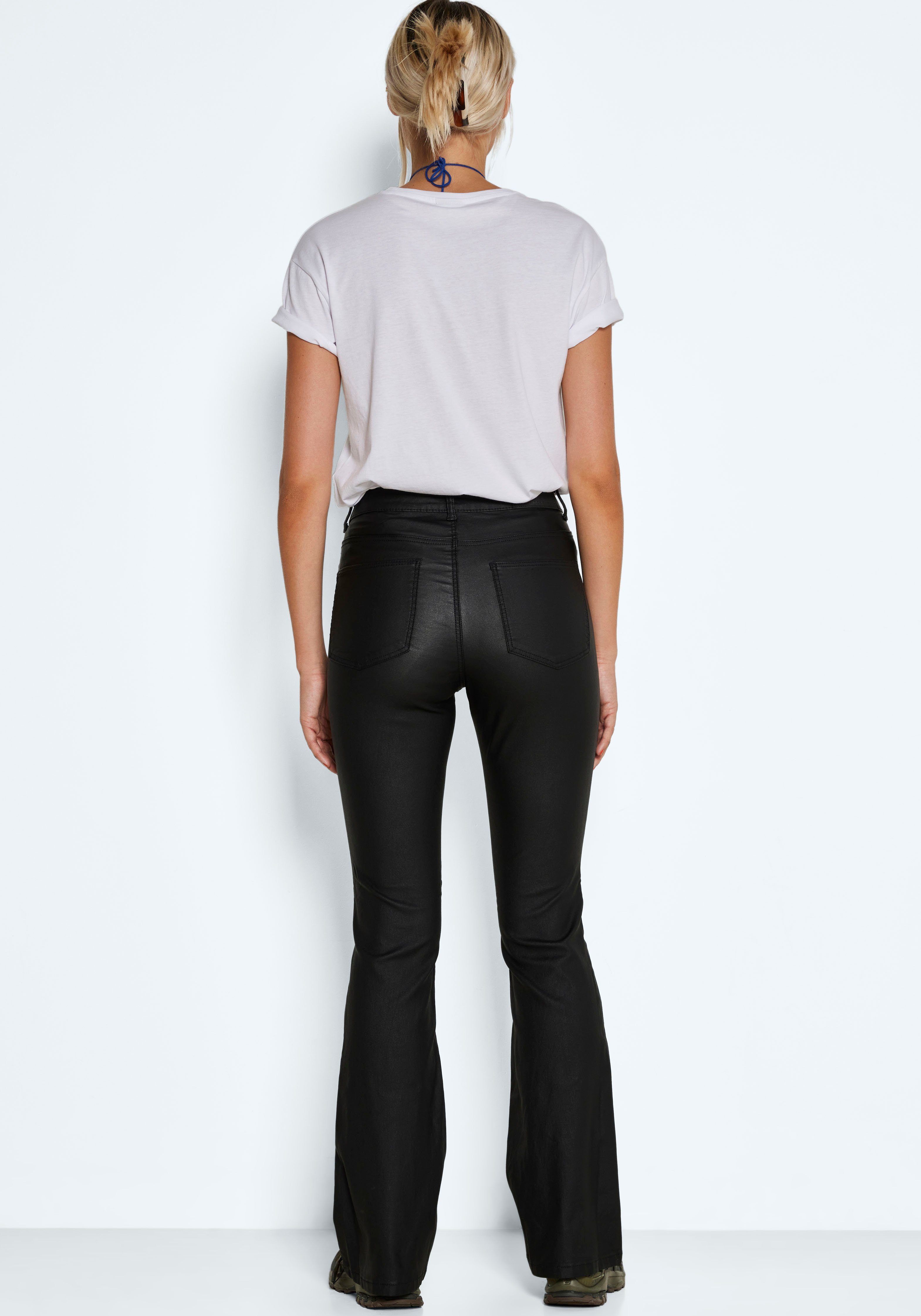 Noisy may Imitatieleren broek NMSALLIE HW FLARE COATED PANTS NOOS