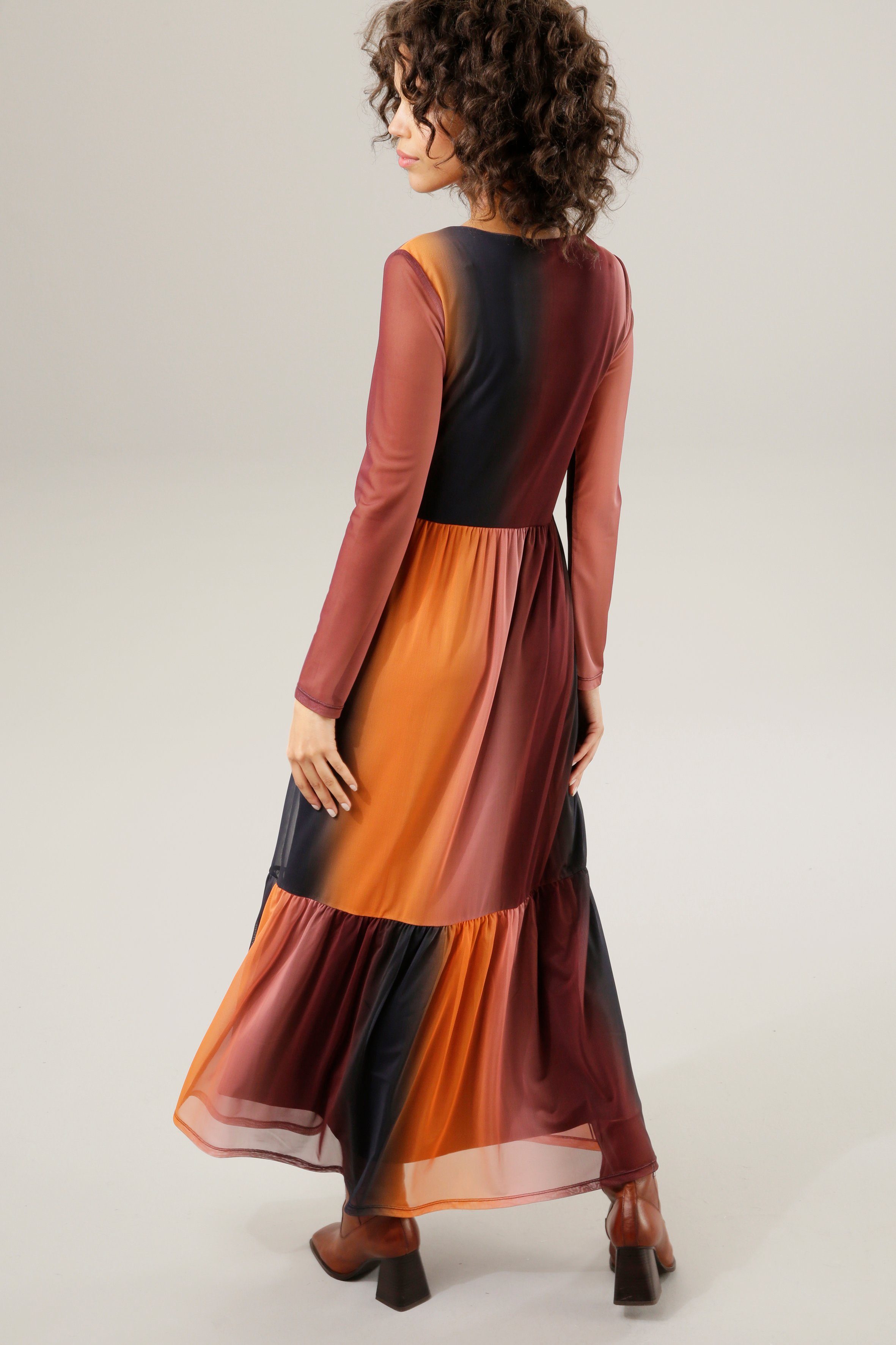 Aniston CASUAL Maxi-jurk in trendy specerij-kleuren met kleurverloop