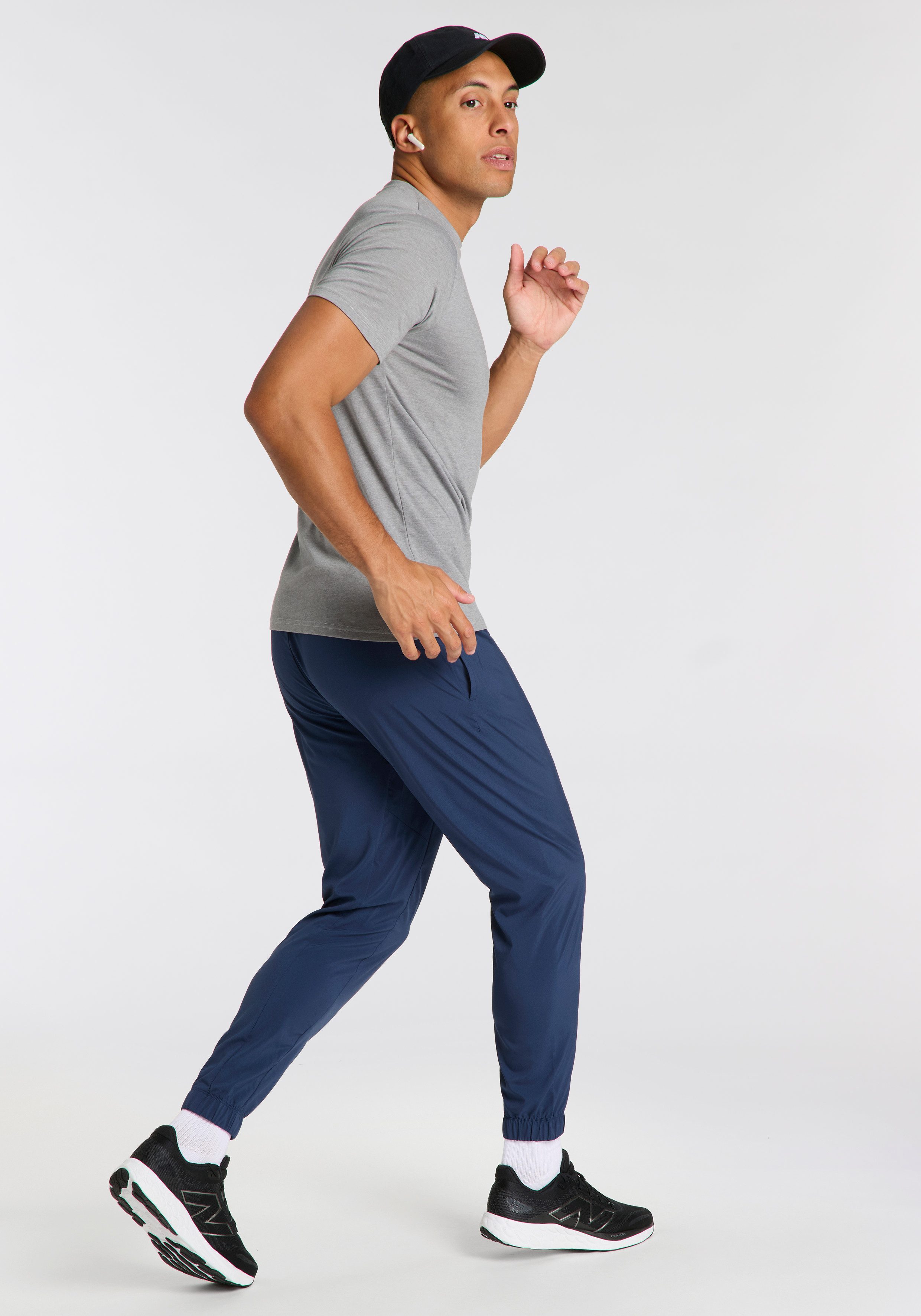 New Balance Trainingsbroek SPORT ESSENTIALS WOVEN JOGGER