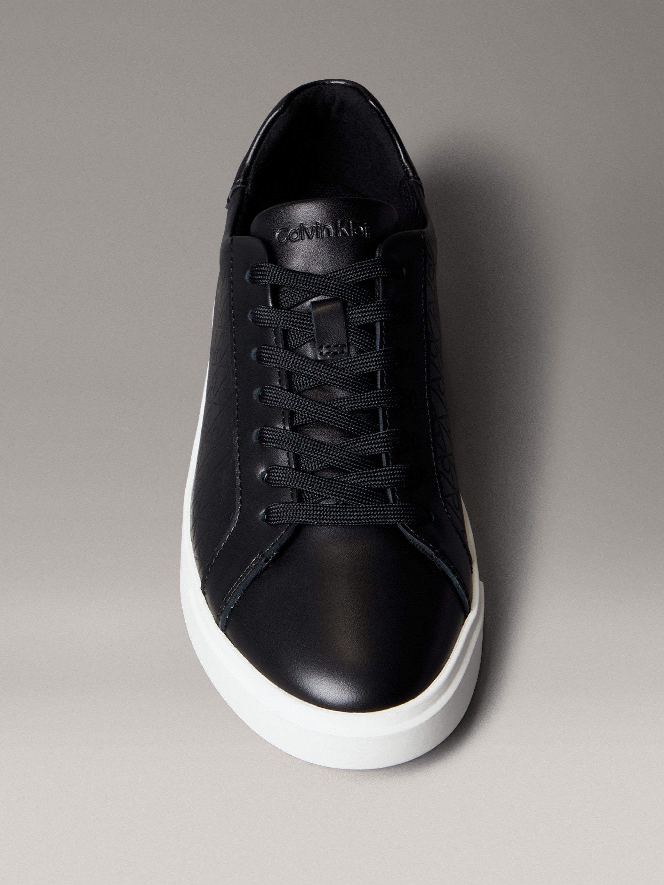 Calvin Klein Sneakers