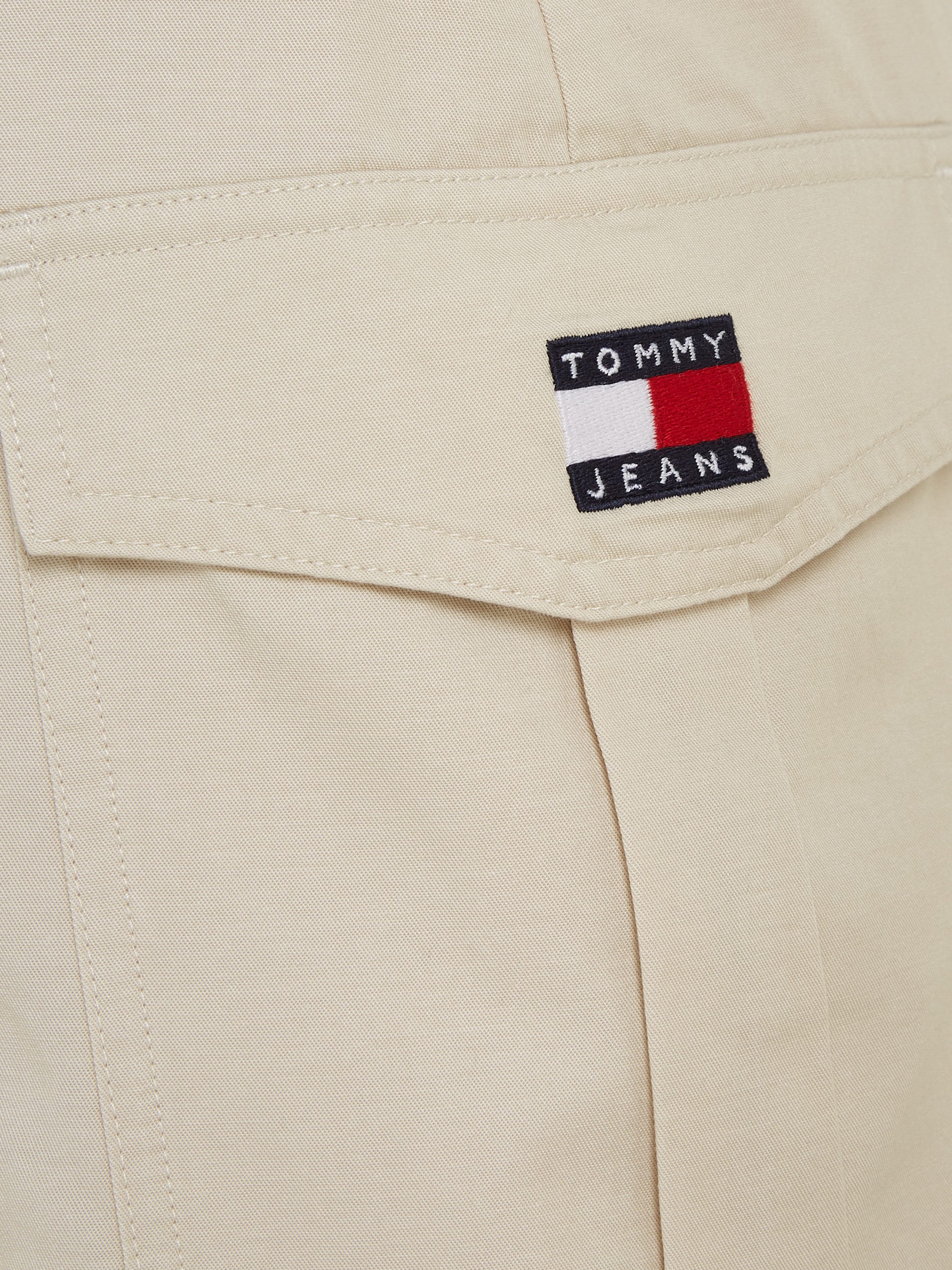 TOMMY JEANS Minirok TJW STRUCTURED CARGO MINI SKIRT Webrok in gestructureerde kwaliteit, cargo vorm