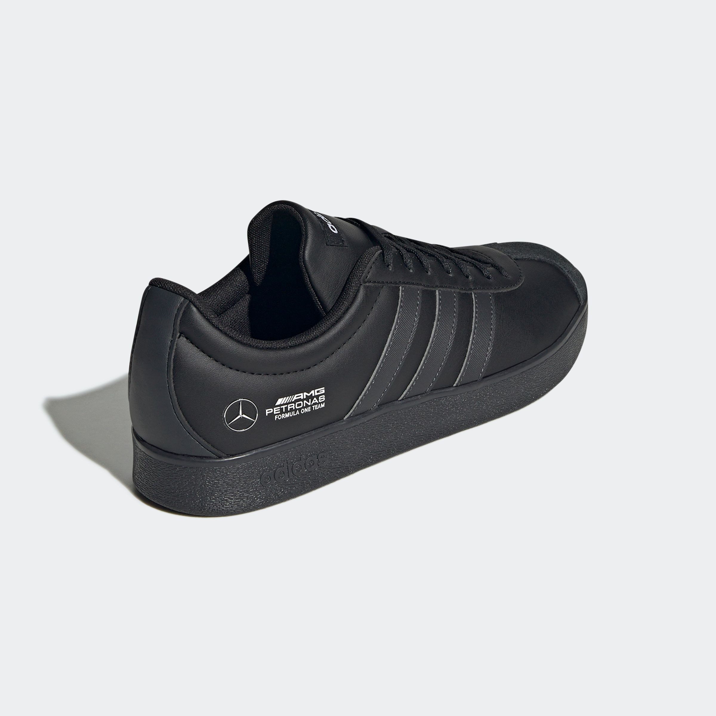 adidas Performance Sneakers MERCEDES - AMG PETRONAS FORMULA ONE TEAM VL court schoen