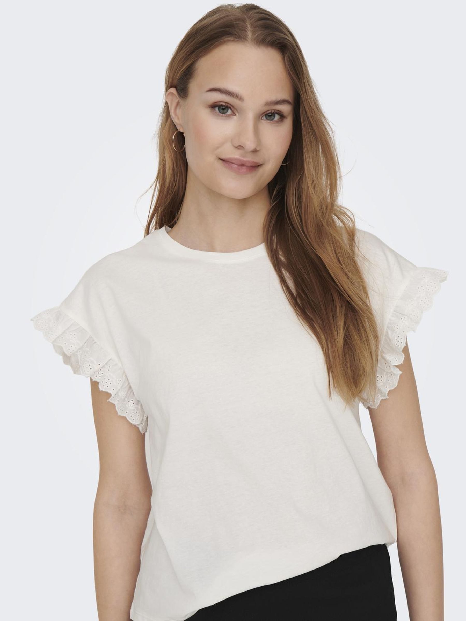 Only Shirt met ronde hals ONLIRIS S/S EMB TOP JRS NOOS