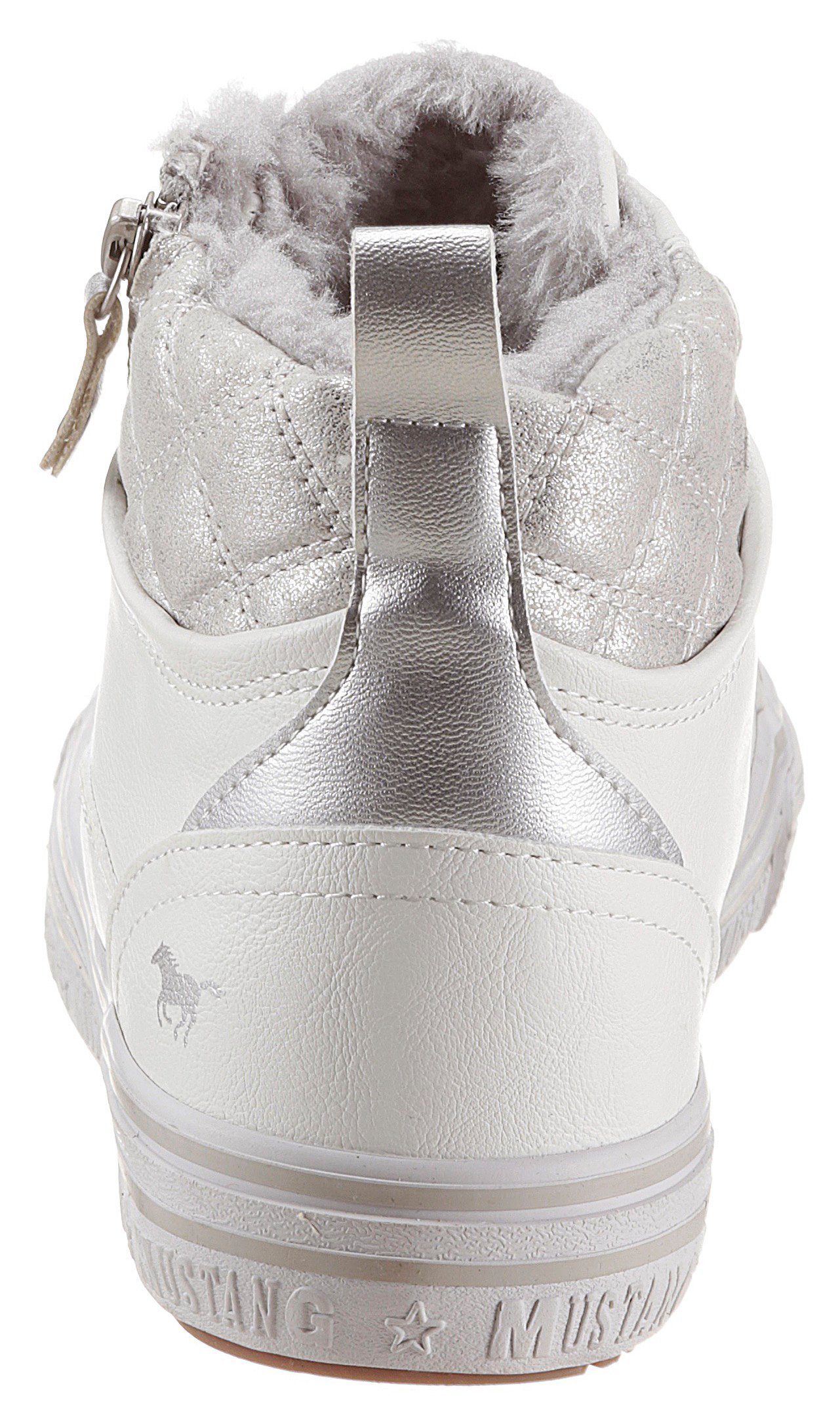Mustang Shoes Sneakers met gedessineerde kraag van imitatiebont
