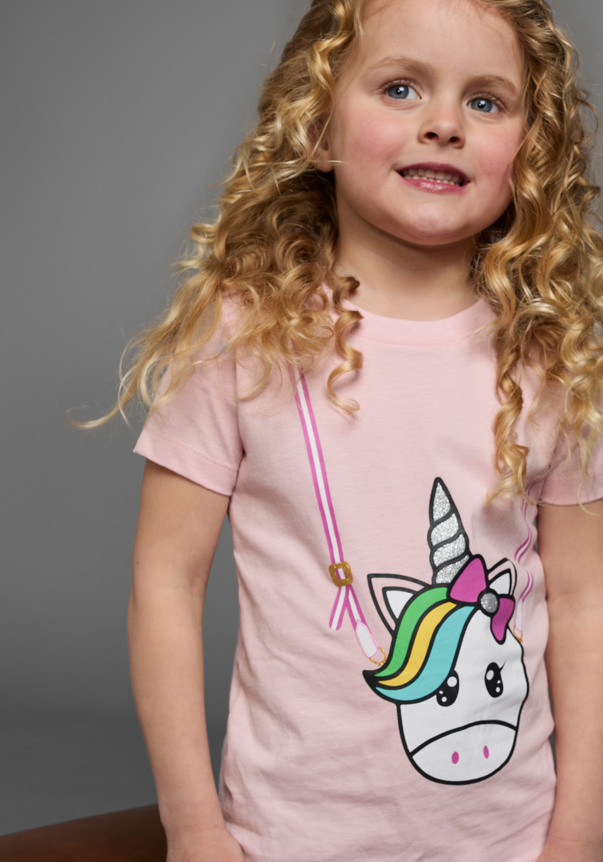 KIDSWORLD T-shirt Voor kleine meisjes Korte mouwen, basic gesneden pasvorm, met glinsterende details en print