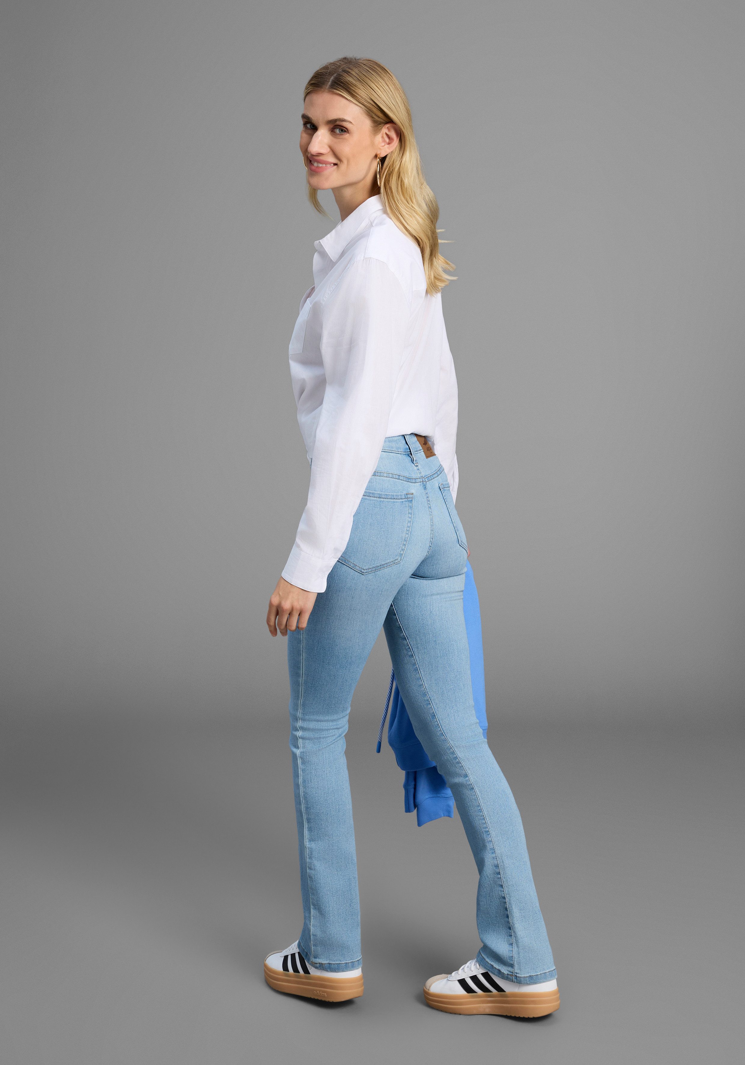 Arizona Bootcut jeans Baby-Boot normale taille, bootcut, met muntzakje, met steekzakken