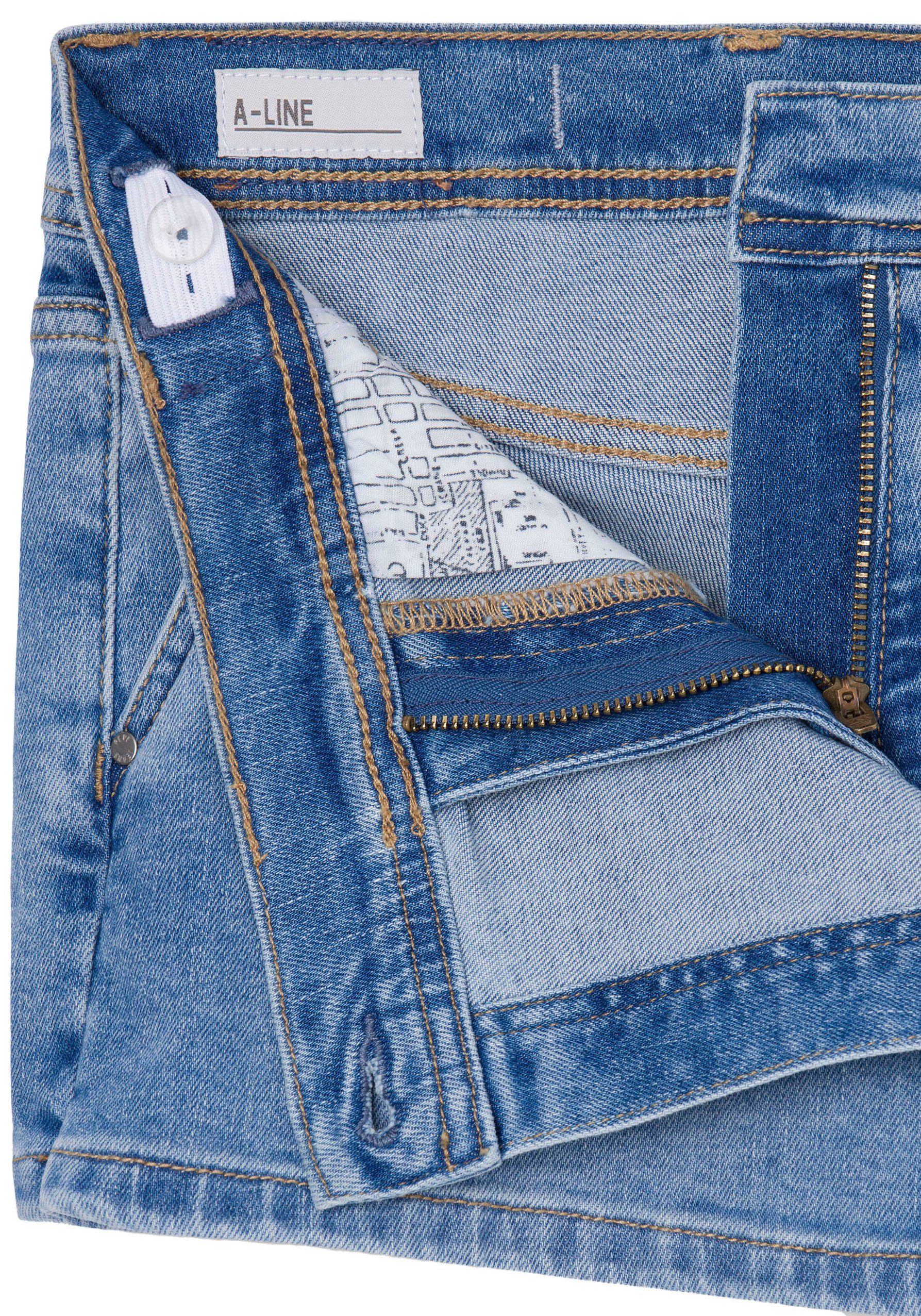 Pepe Jeans Short met leren merklabel op de achterkant