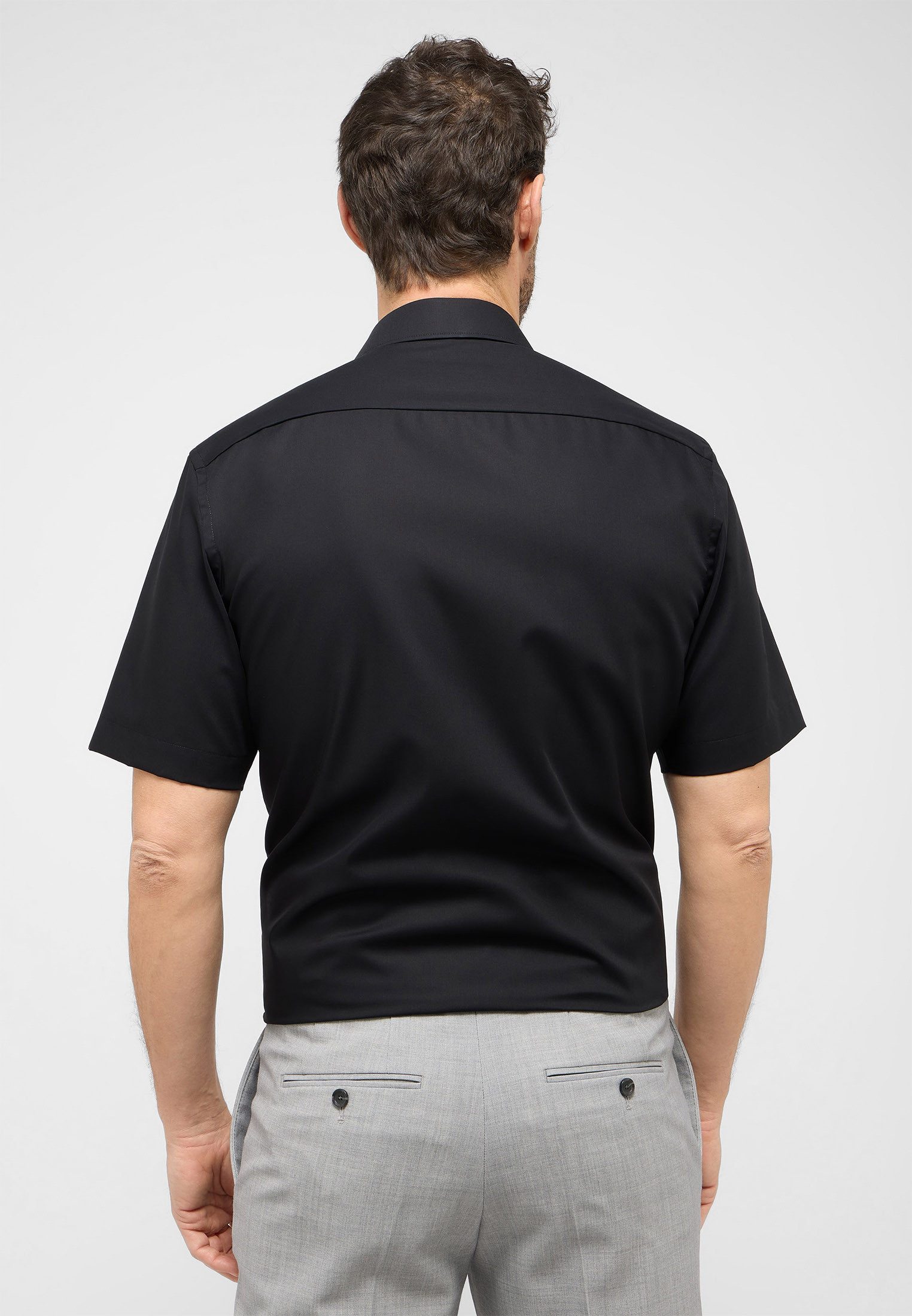 Eterna Overhemd met korte mouwen MODERN FIT NON IRON (strijkvrij)