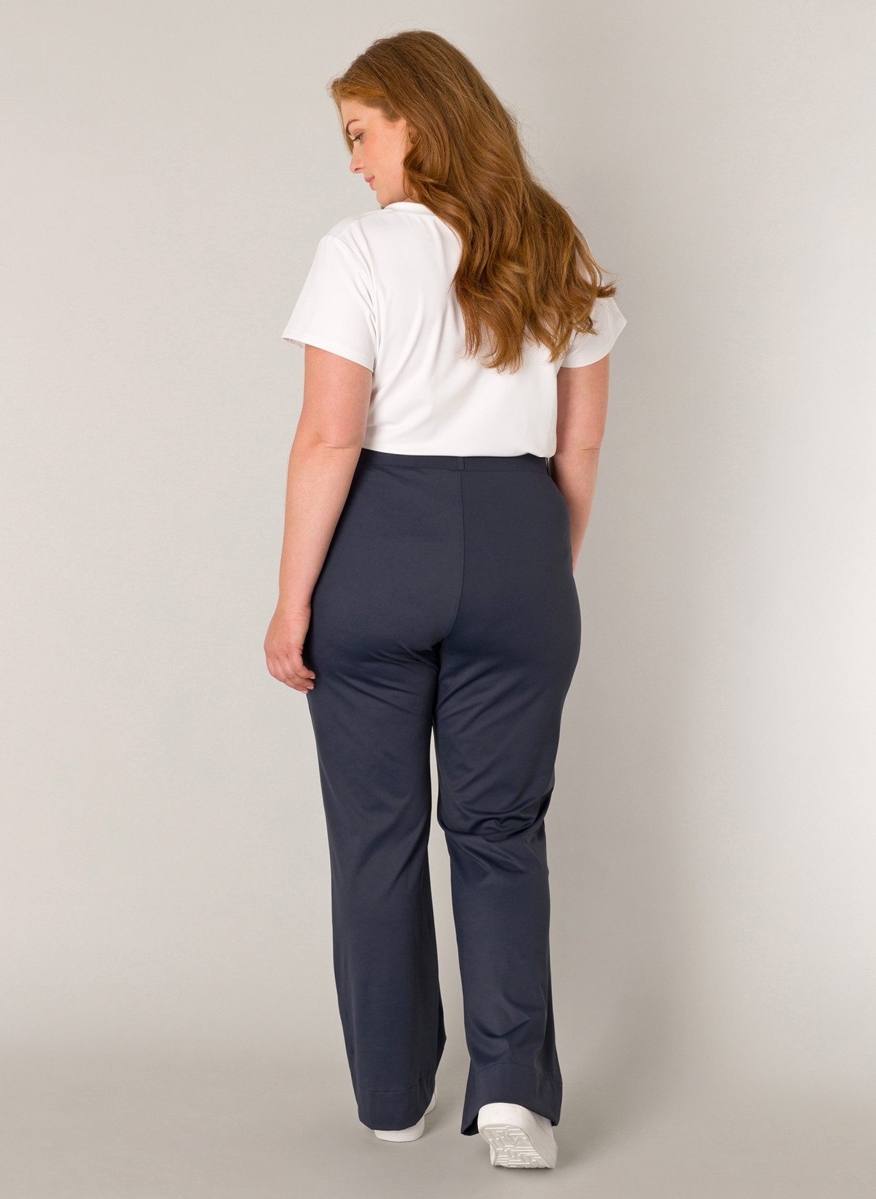 Base Level Curvy Stoffen broek Lori met stretch en lichte flair