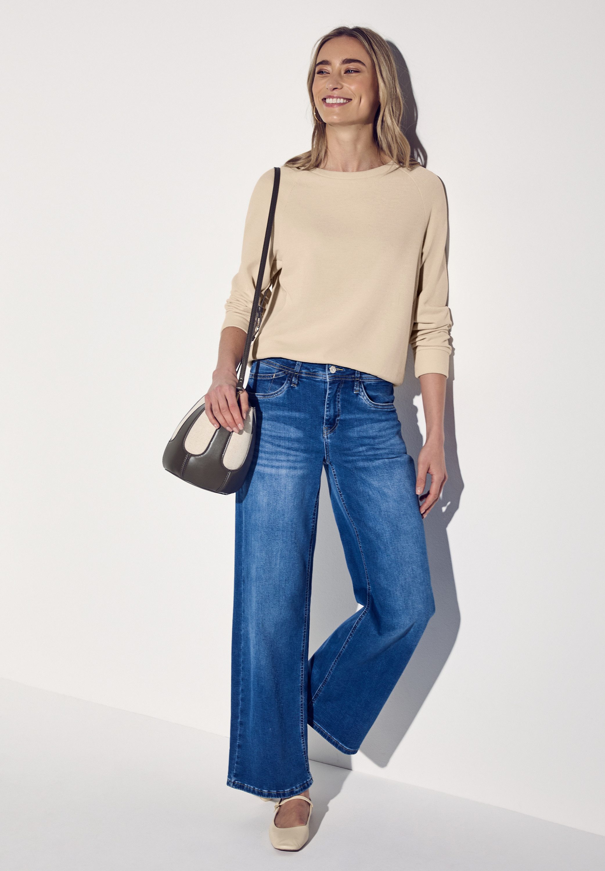 STREET ONE Sweater met u-hals en in fijne structuur-look