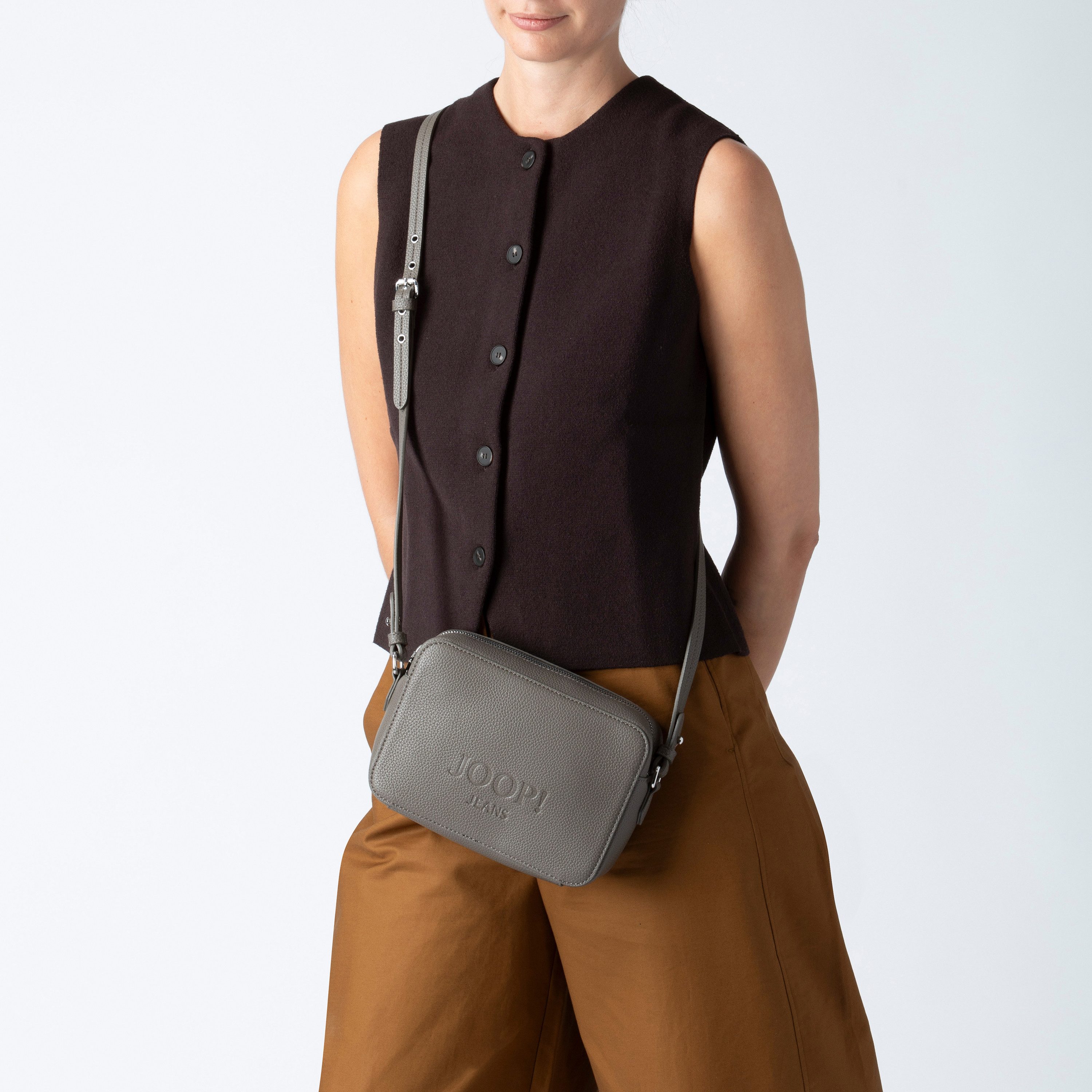 Joop Jeans Schoudertas Lettera 1.0 cloe shoulderbag shz Schoudertas tas dames handtas dames