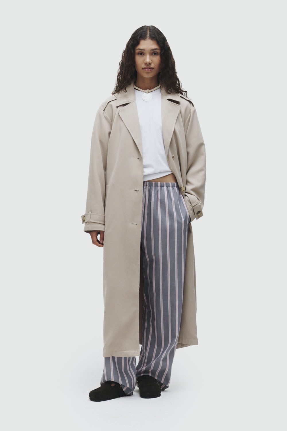 Only Trenchcoat ONLLINE X-LONG TRENCHCOAT OTW NOOS met bindriem in de taille - 2 zijzakken