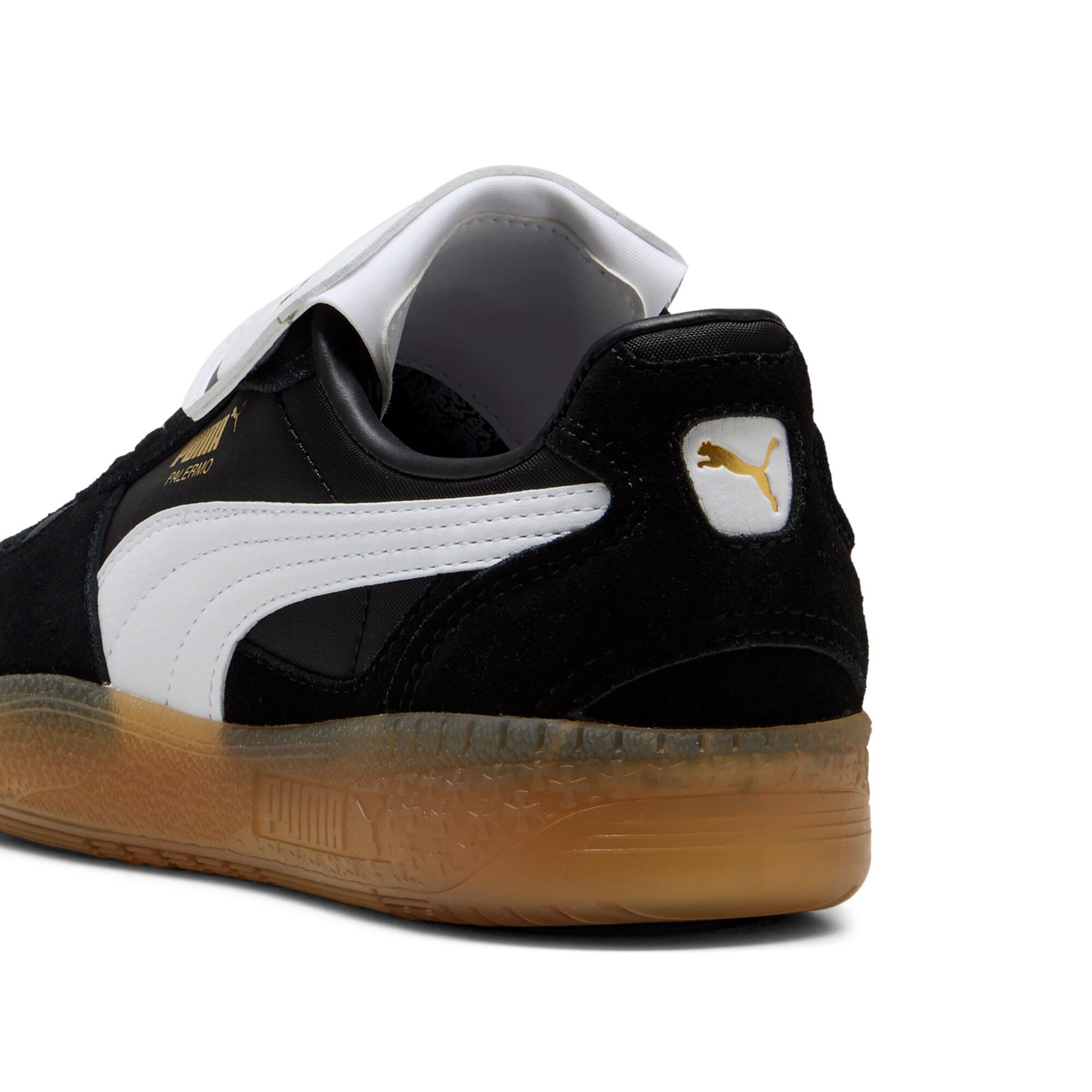 PUMA Sneakers