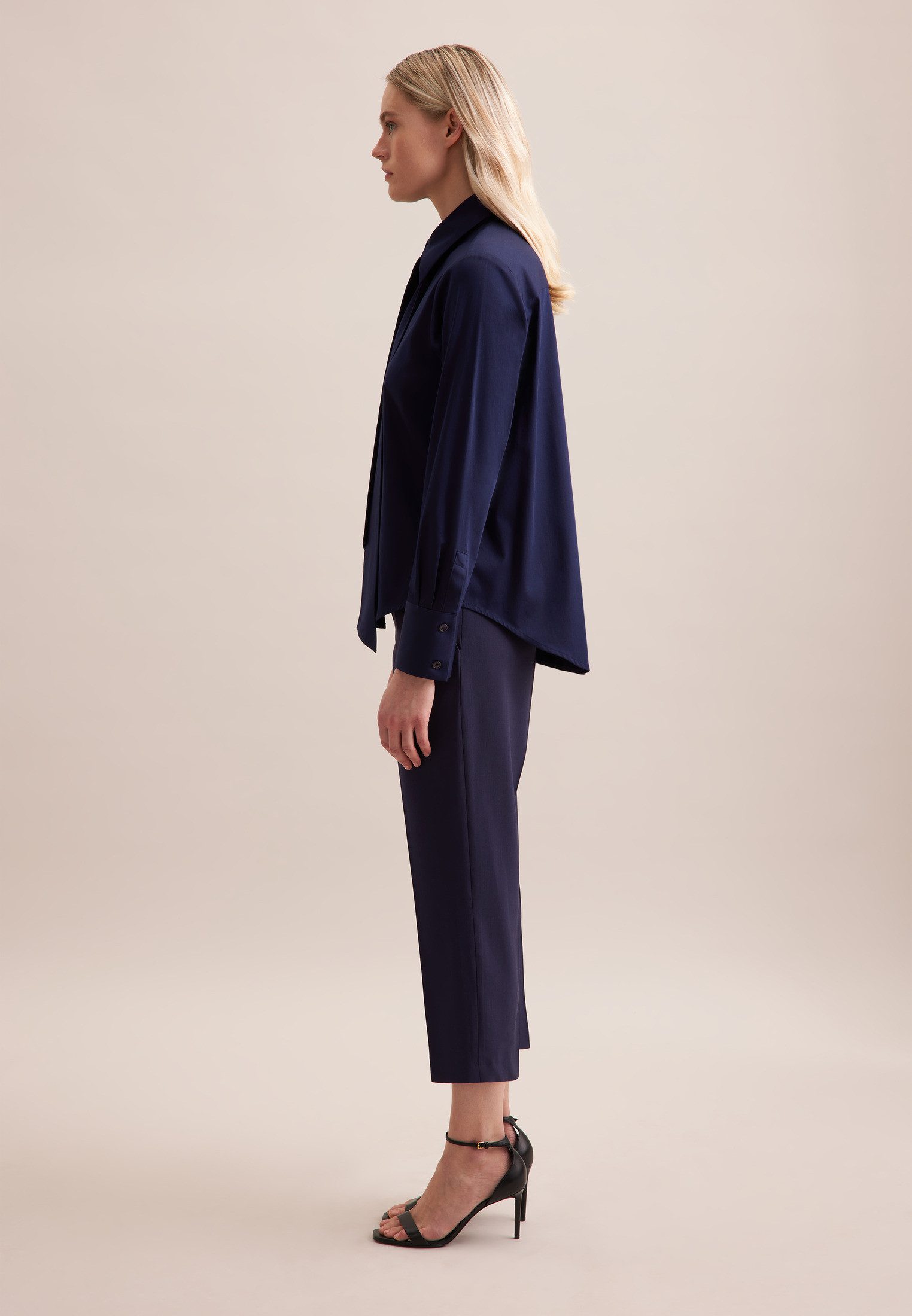 seidensticker Blouse met kraagstrik Zwarte roos Lange mouwen kraag uni