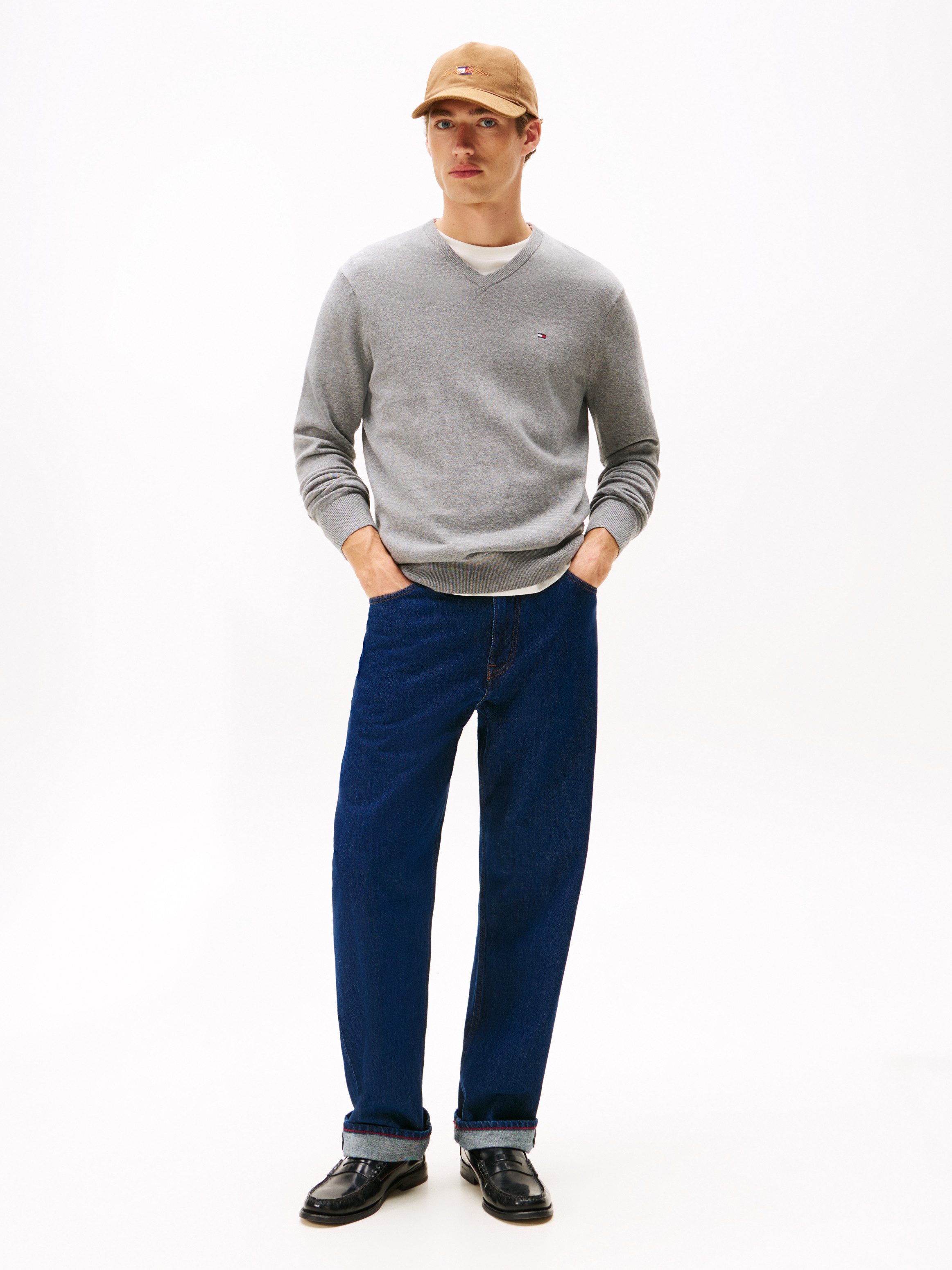 Tommy Hilfiger Gebreide trui ESSENTIAL COTTON V NECK met V-hals en borduursel
