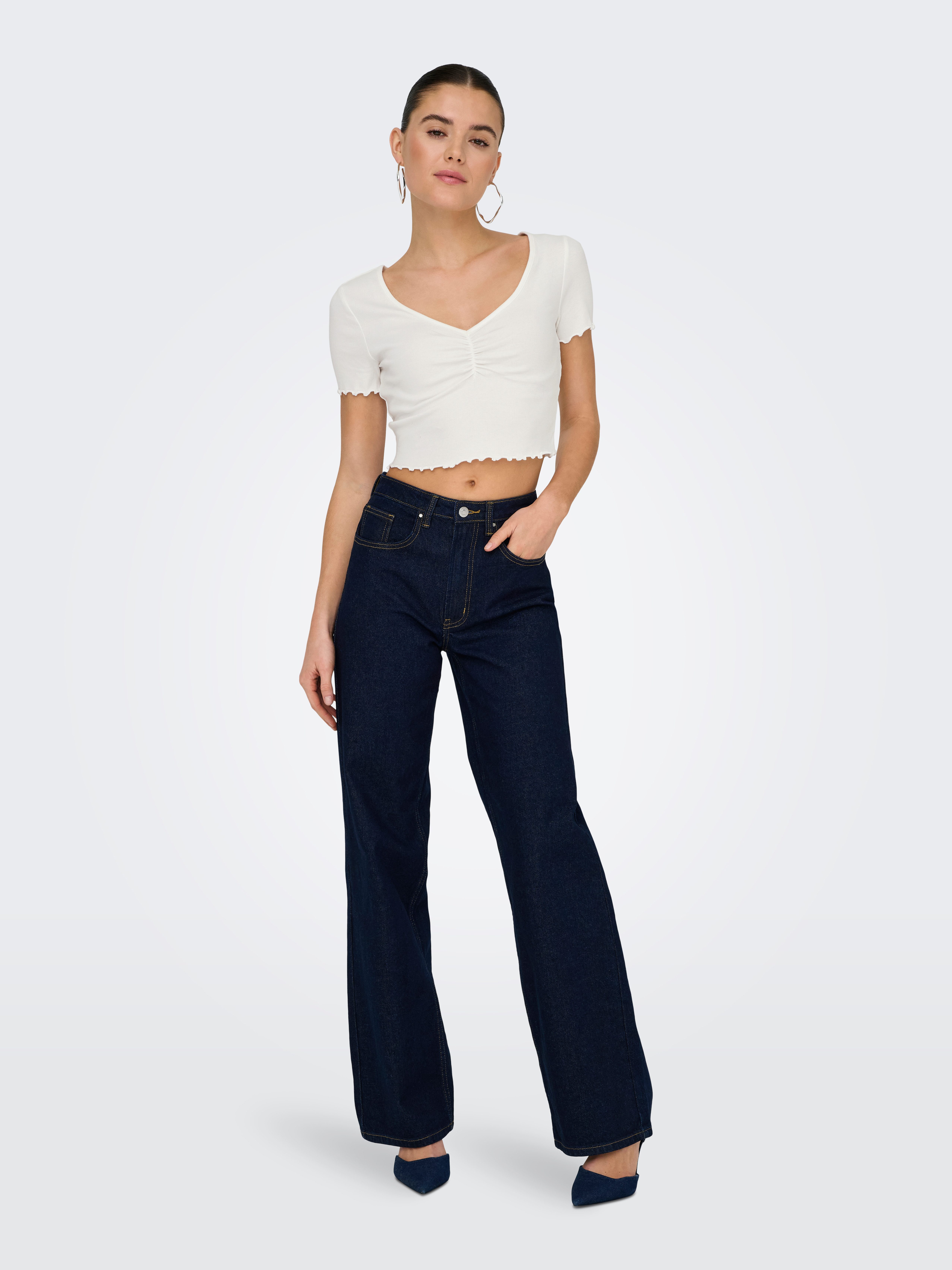 Only Shirt met korte mouwen ONLBETTY S/S V-NECK TOP CC JRS