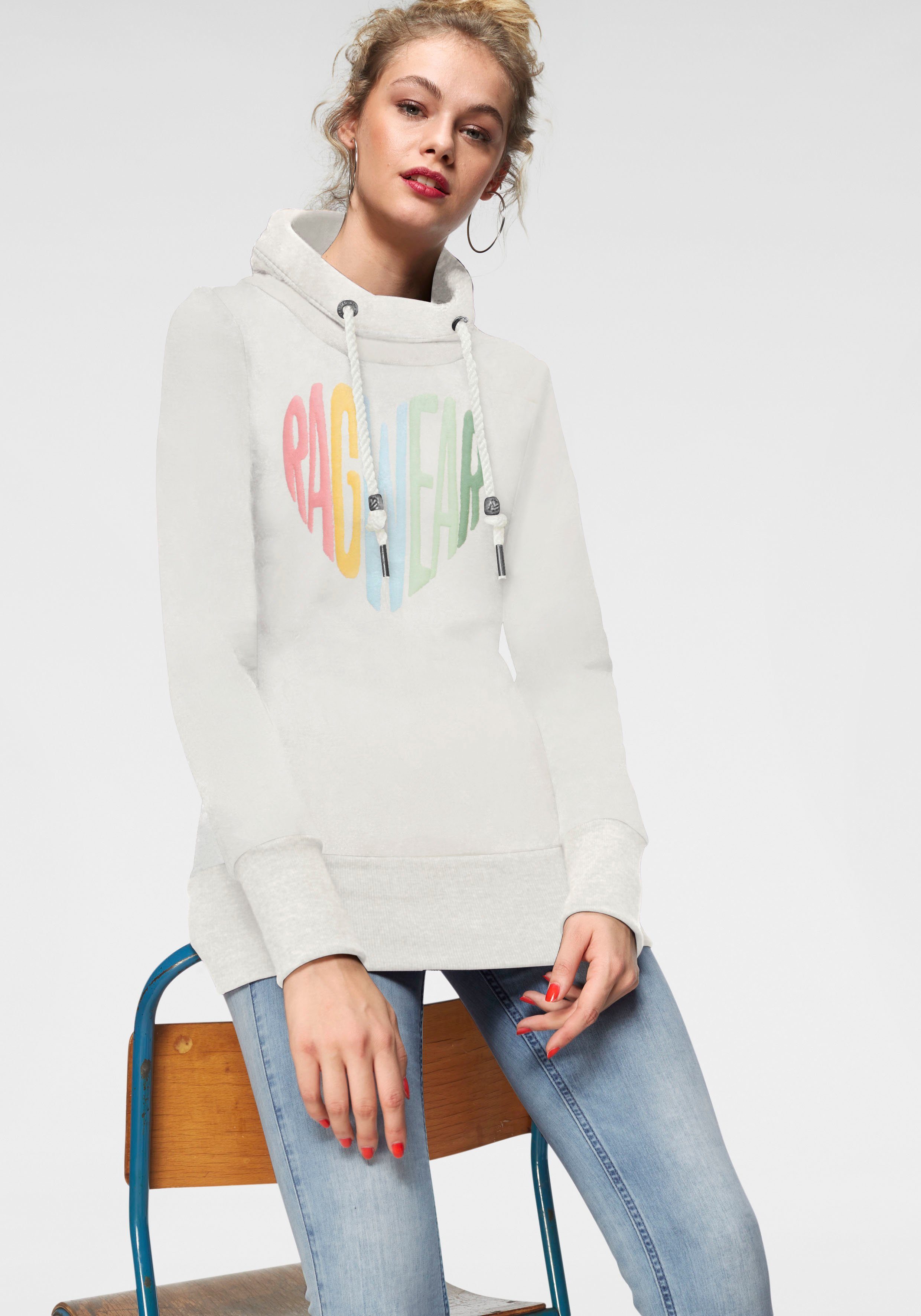 Ragwear Sweater NESKA LOVE O met asymmetrische sjaalkraag in rainbow pride design
