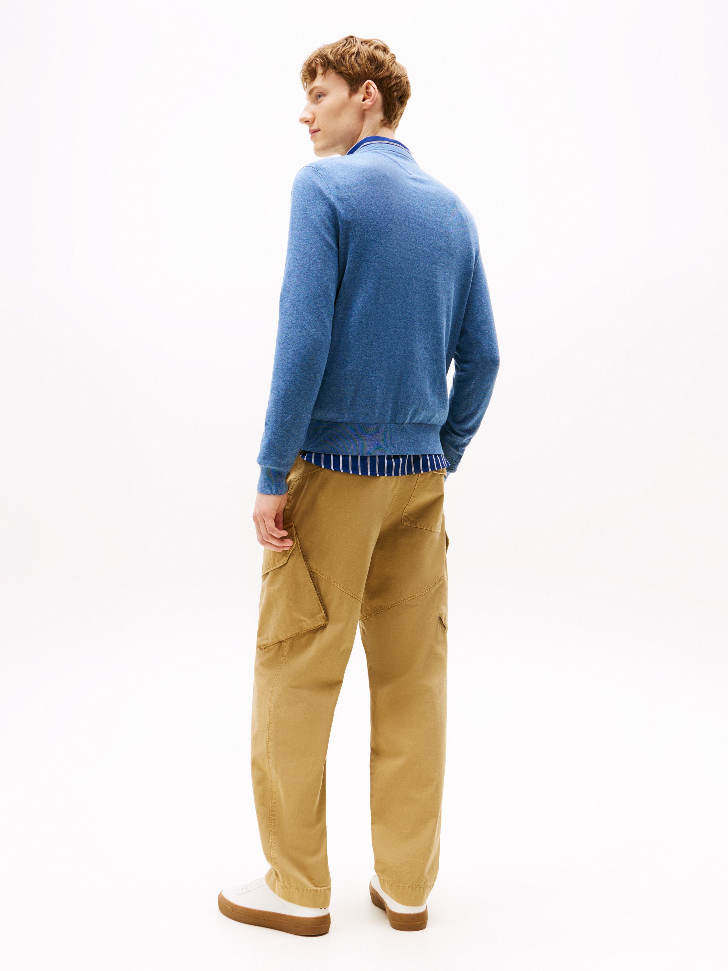 Tommy Hilfiger Gebreide trui ESSENTIAL COTTON V NECK met V-hals en borduursel