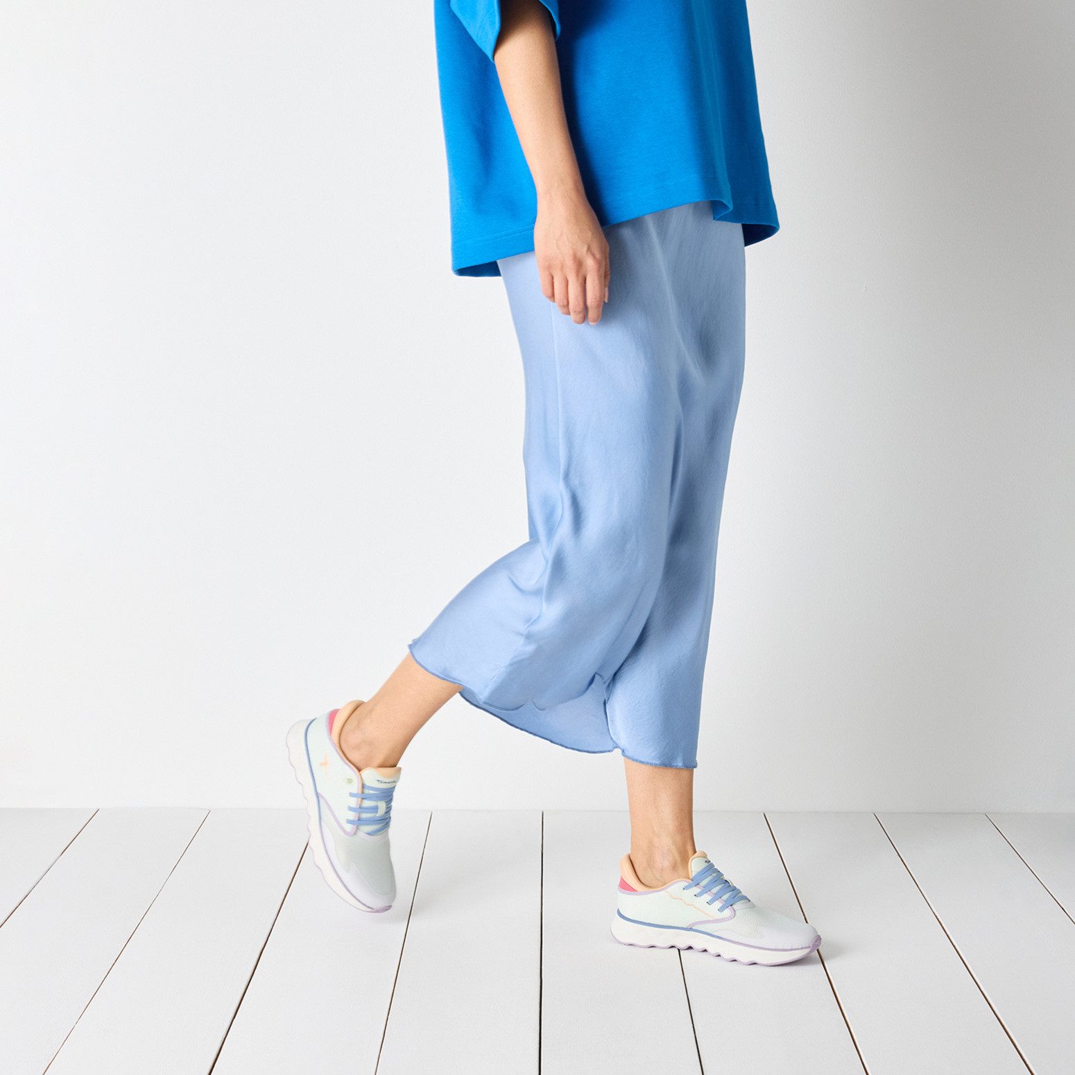 Tamaris Slip-on sneakers Nowana , vrijetijdsschoen, lage schoen, slippers met ortholite-uitrusting